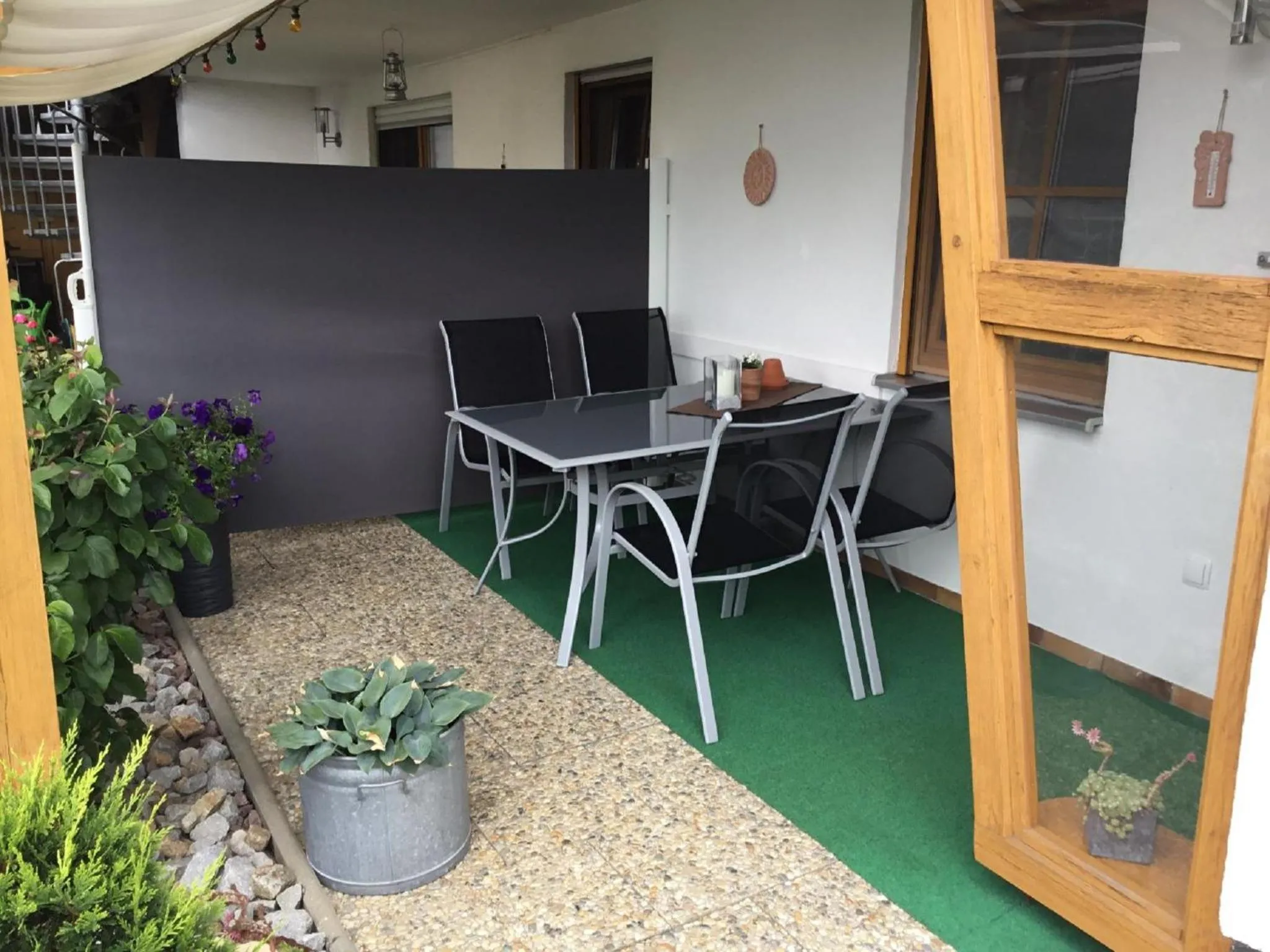 Seating area in Ferienwohnungen Schellein