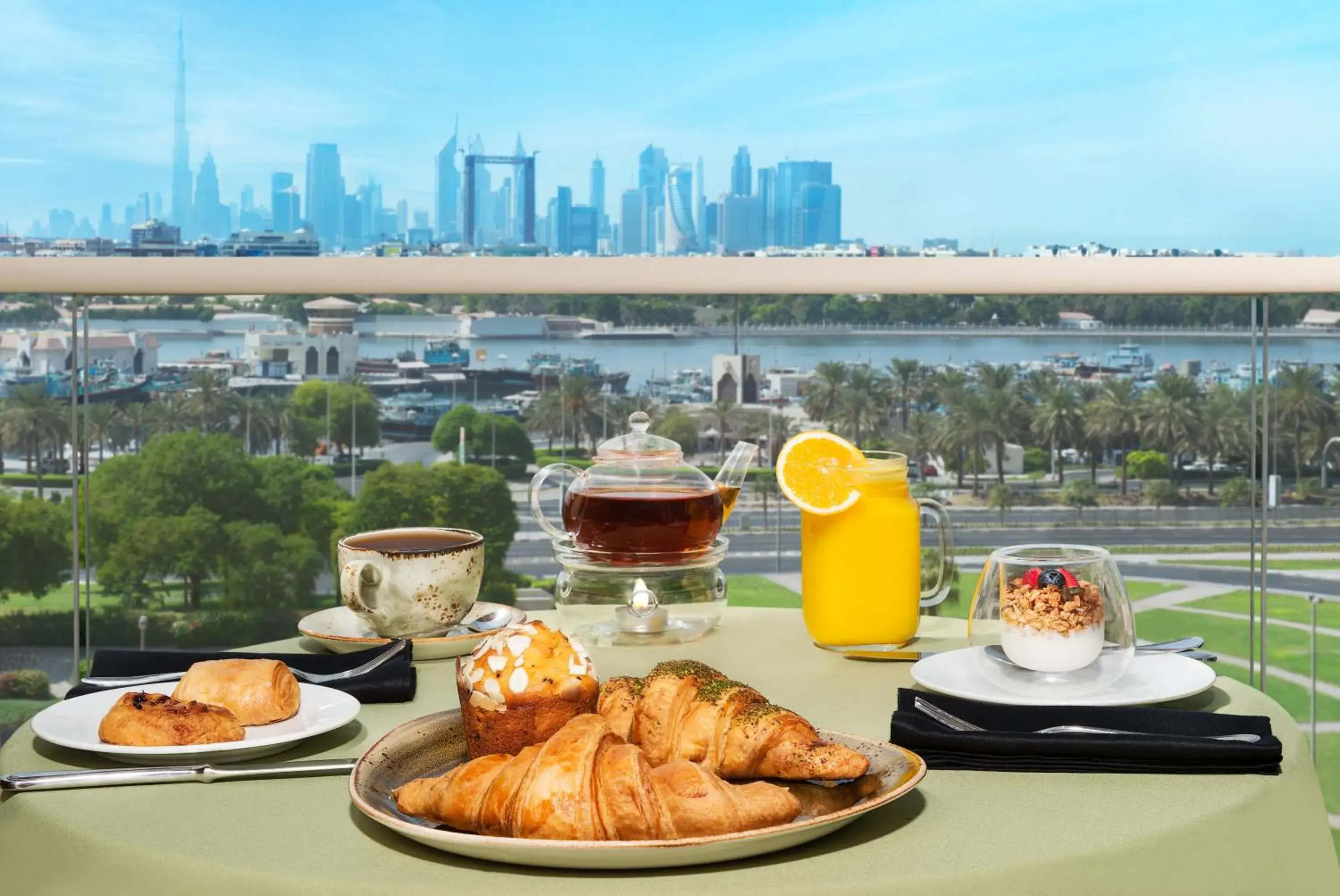 One-Bedroom Apartment with Balcony in Marriott Executive Apartments Dubai Creek One-Bedroom Apartment with Balcony in Marriott Executive Apartments Dubai Creek