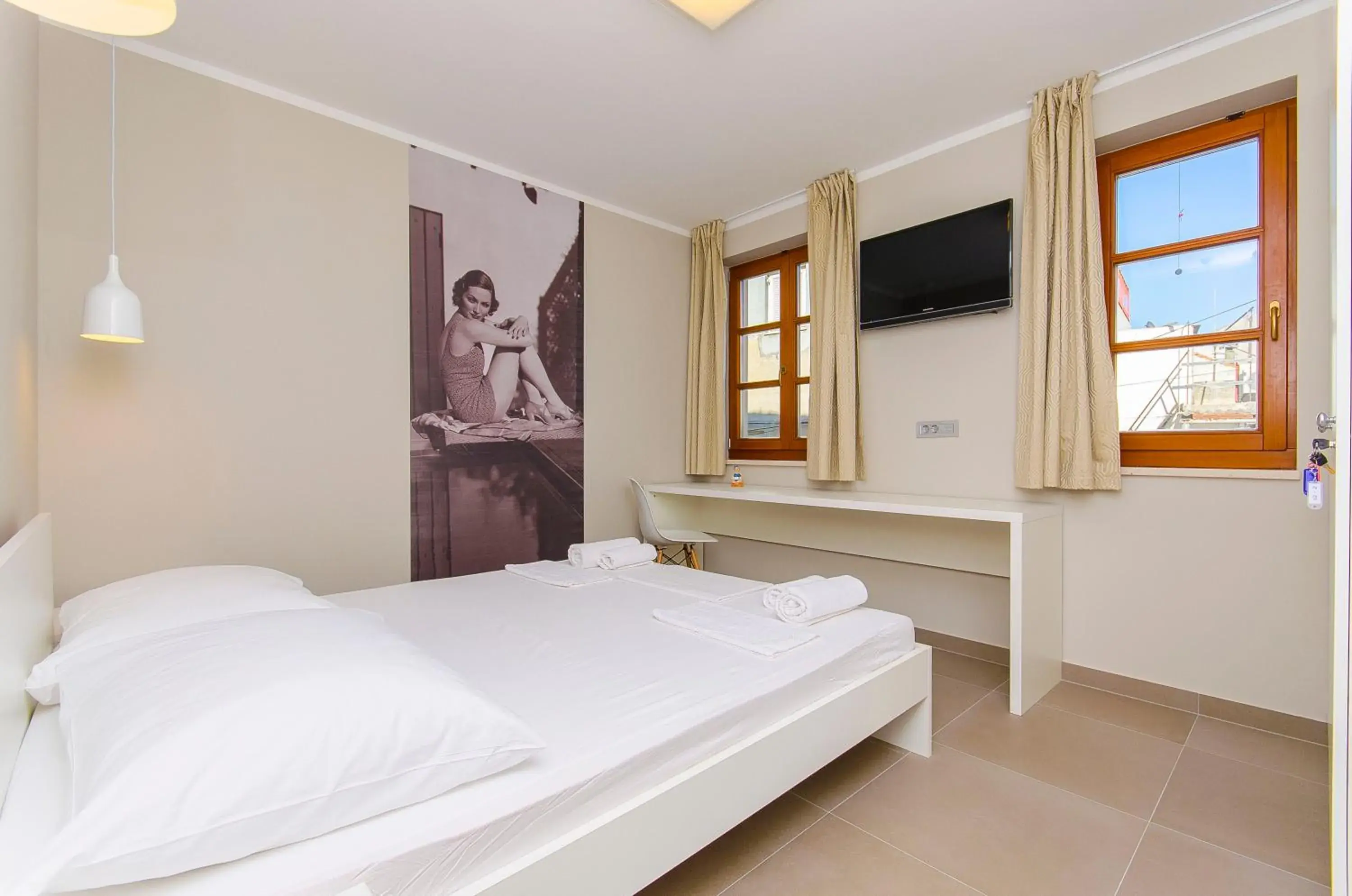 Double Room with Shared Bathroom in Hostel Dvor Double Room with Shared Bathroom in Hostel Dvor
