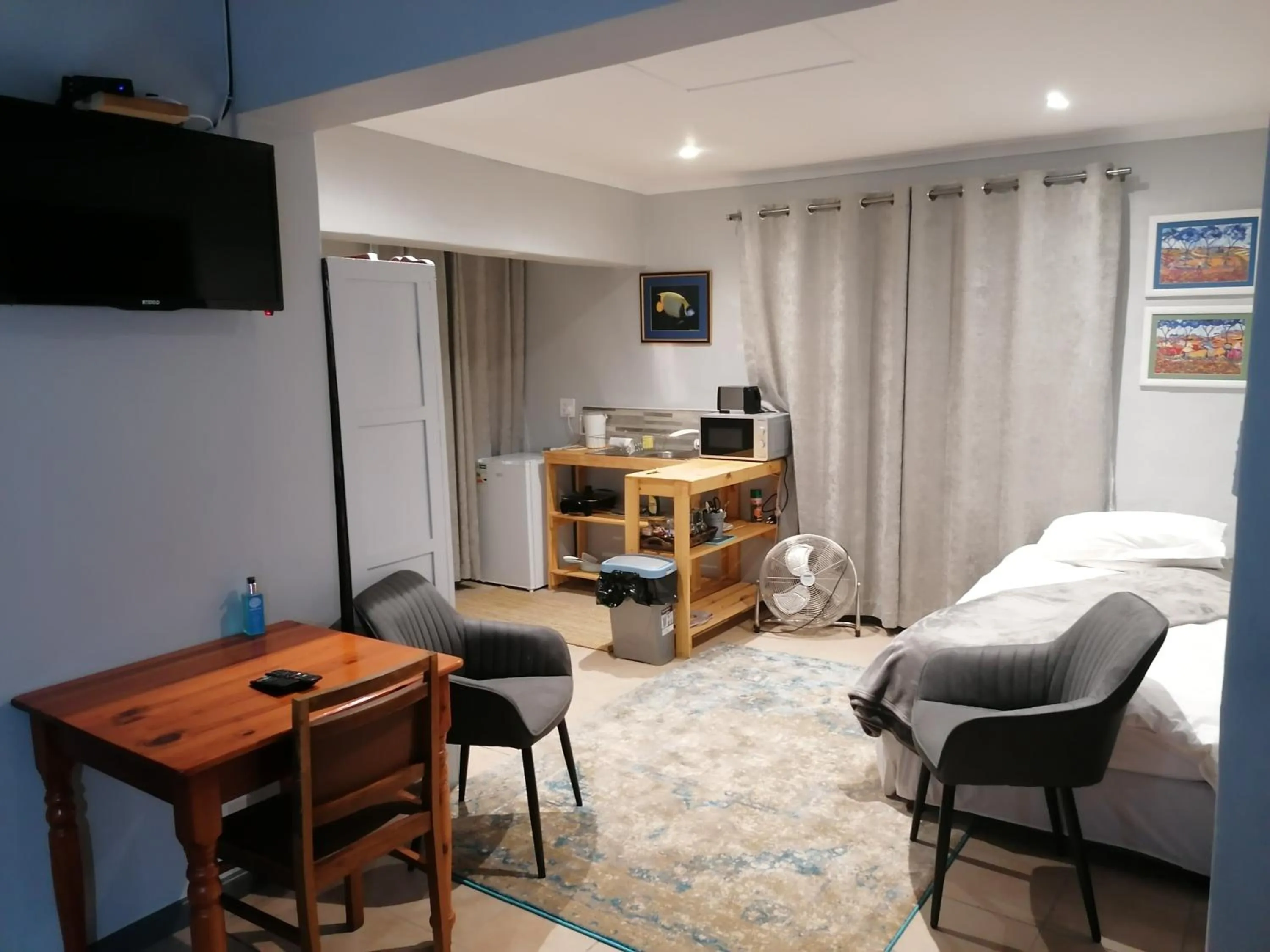 Bedroom, Bed in Aanhuizen Guest House