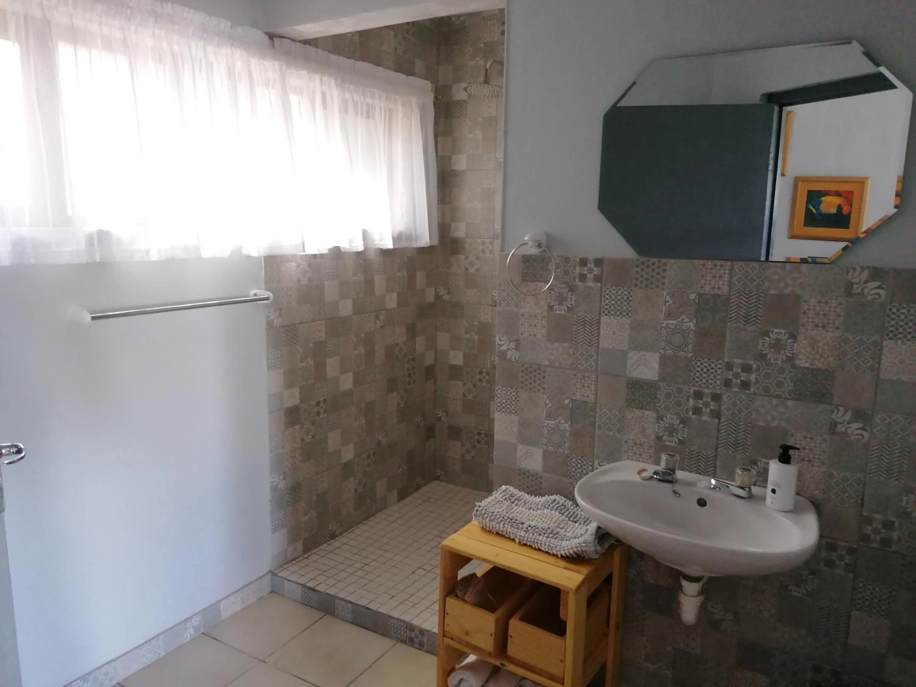 Bathroom in Aanhuizen Guest House