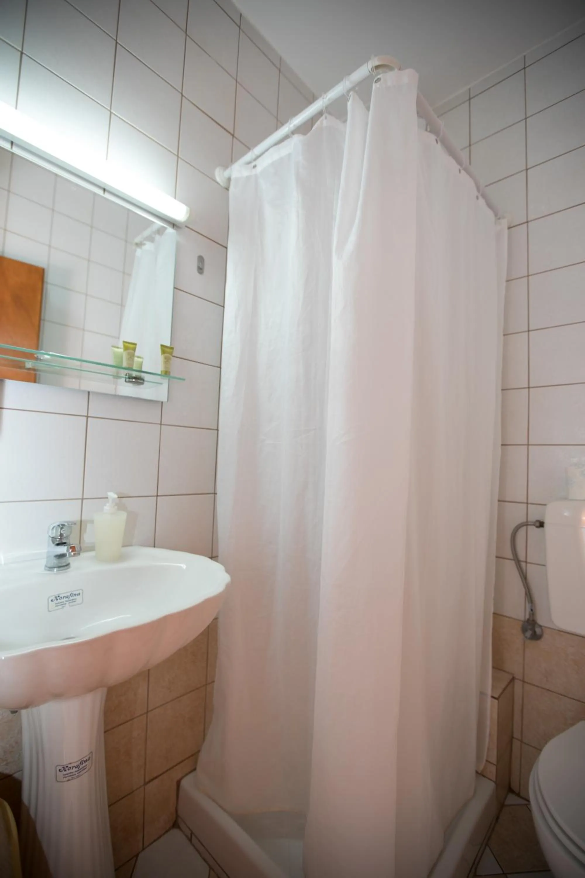 Shower in SAGA Pension