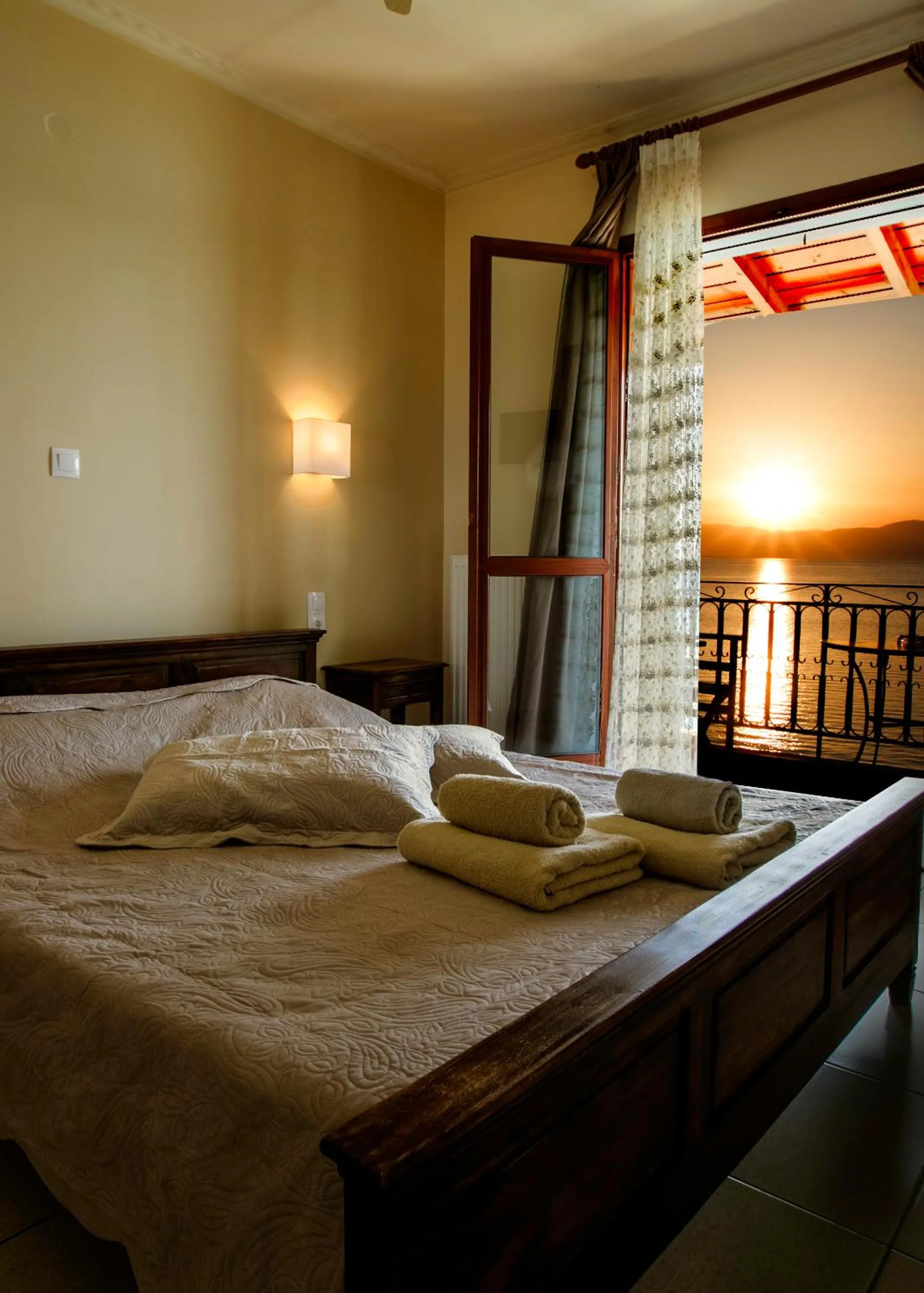Bed in SAGA Pension