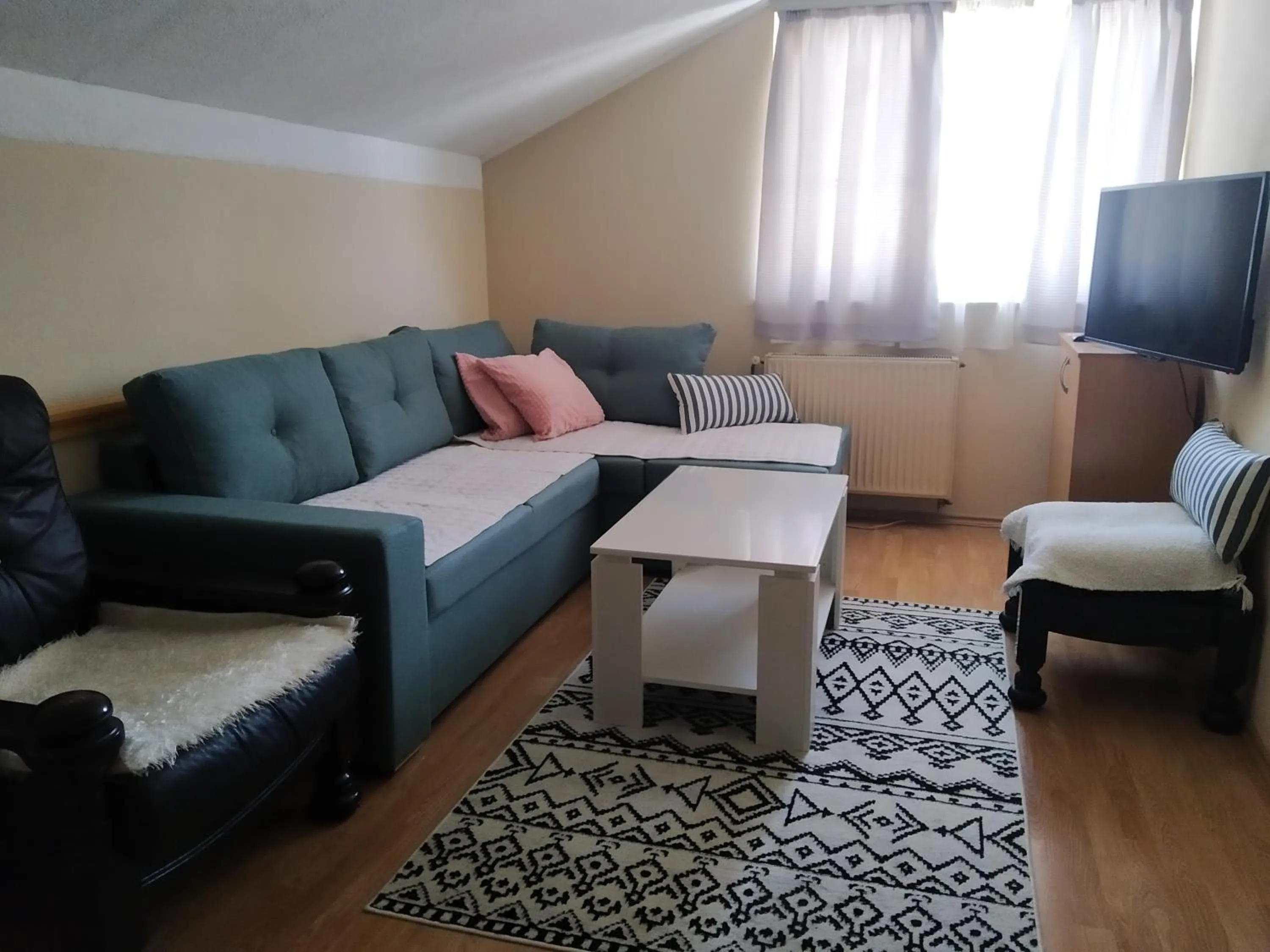 Apartment Edin