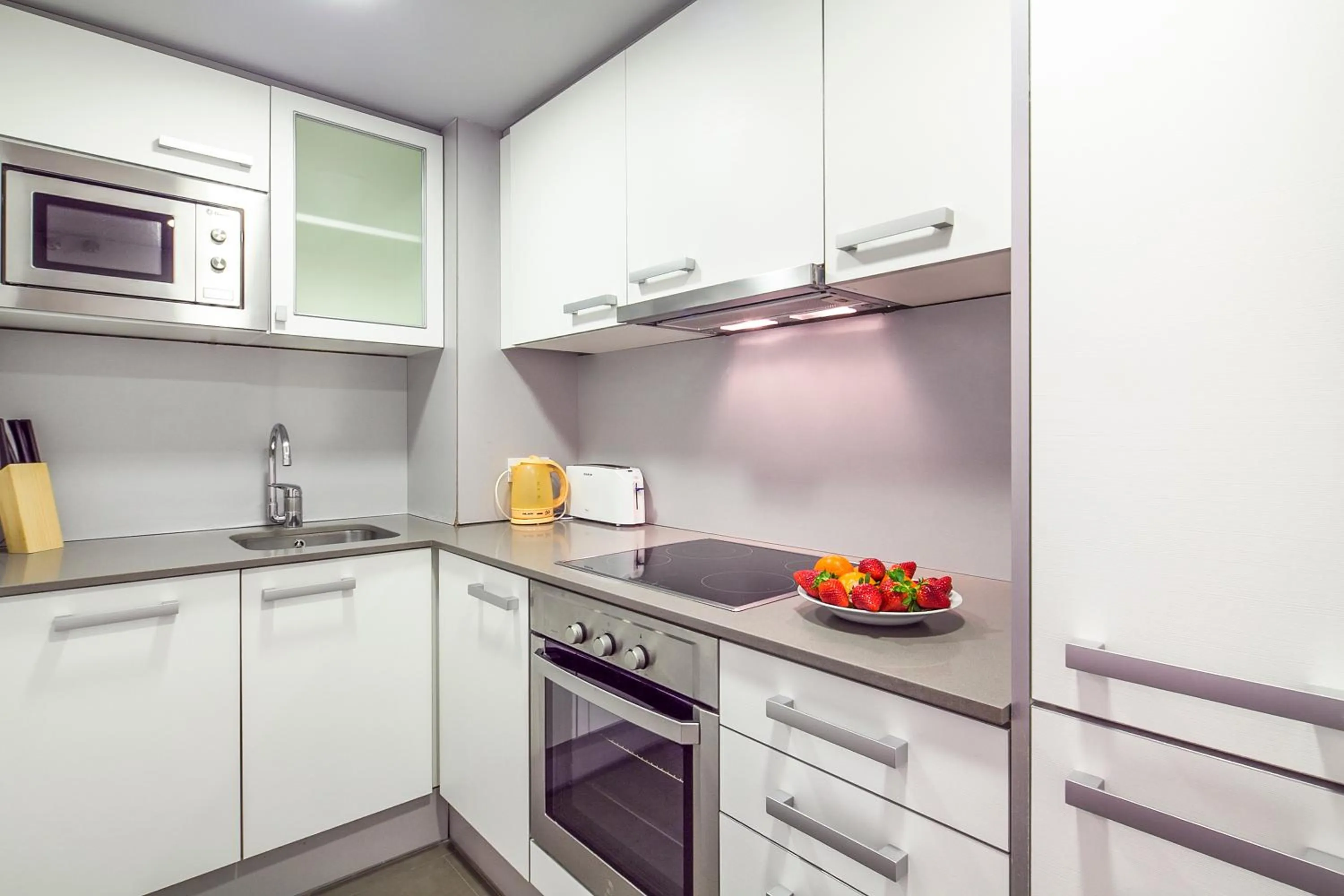 Kitchen or kitchenette in Inside Barcelona Apartments Sants