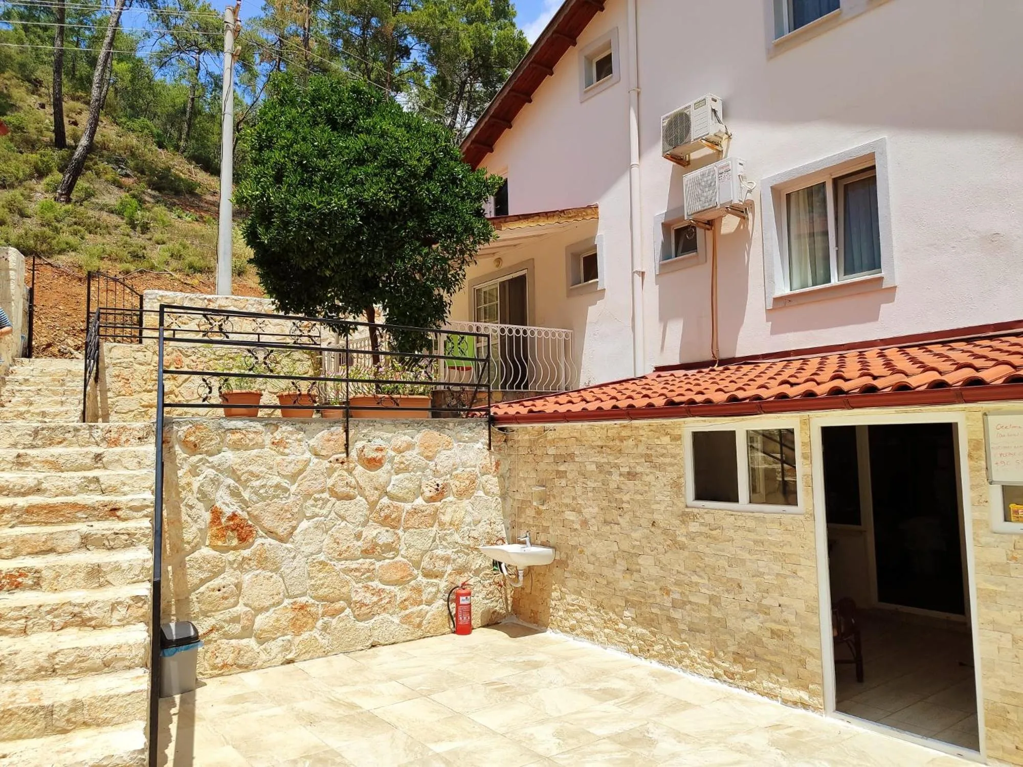 Property building in Bucak Apart Hotel Göcek & Beach