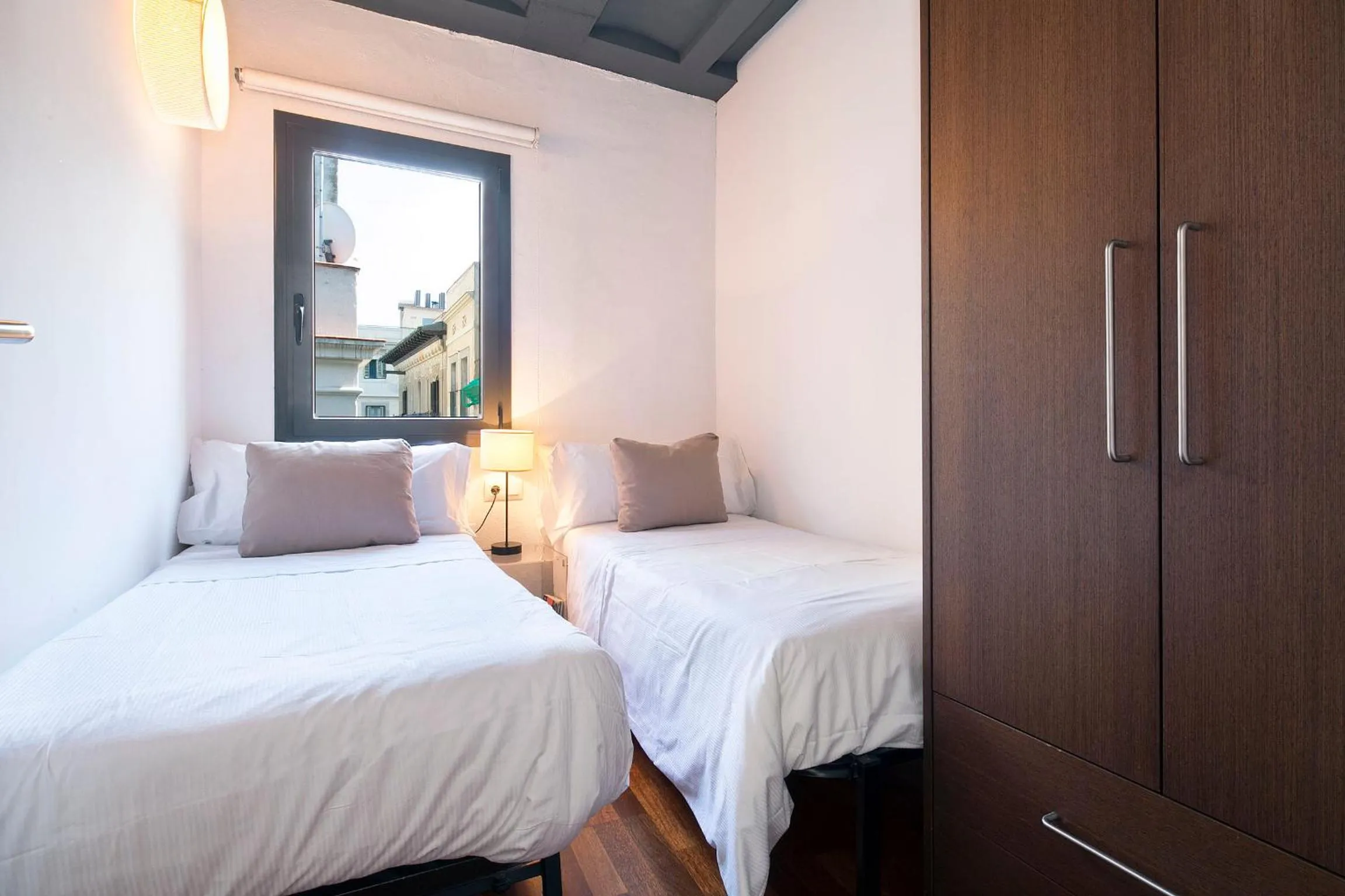 Bedroom, Bed in Inside Barcelona Apartments Esparteria