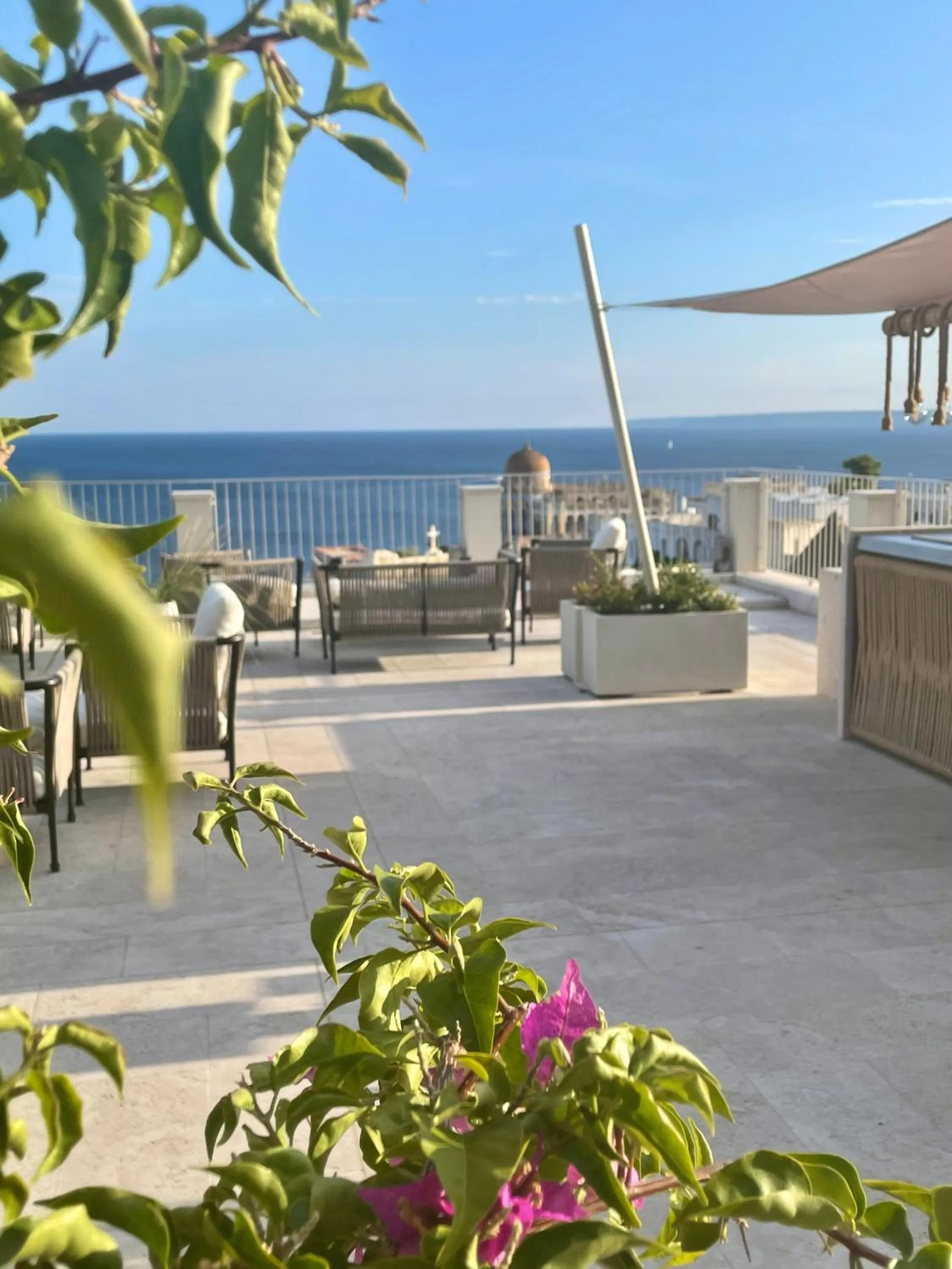 Balcony/Terrace in Est hotel