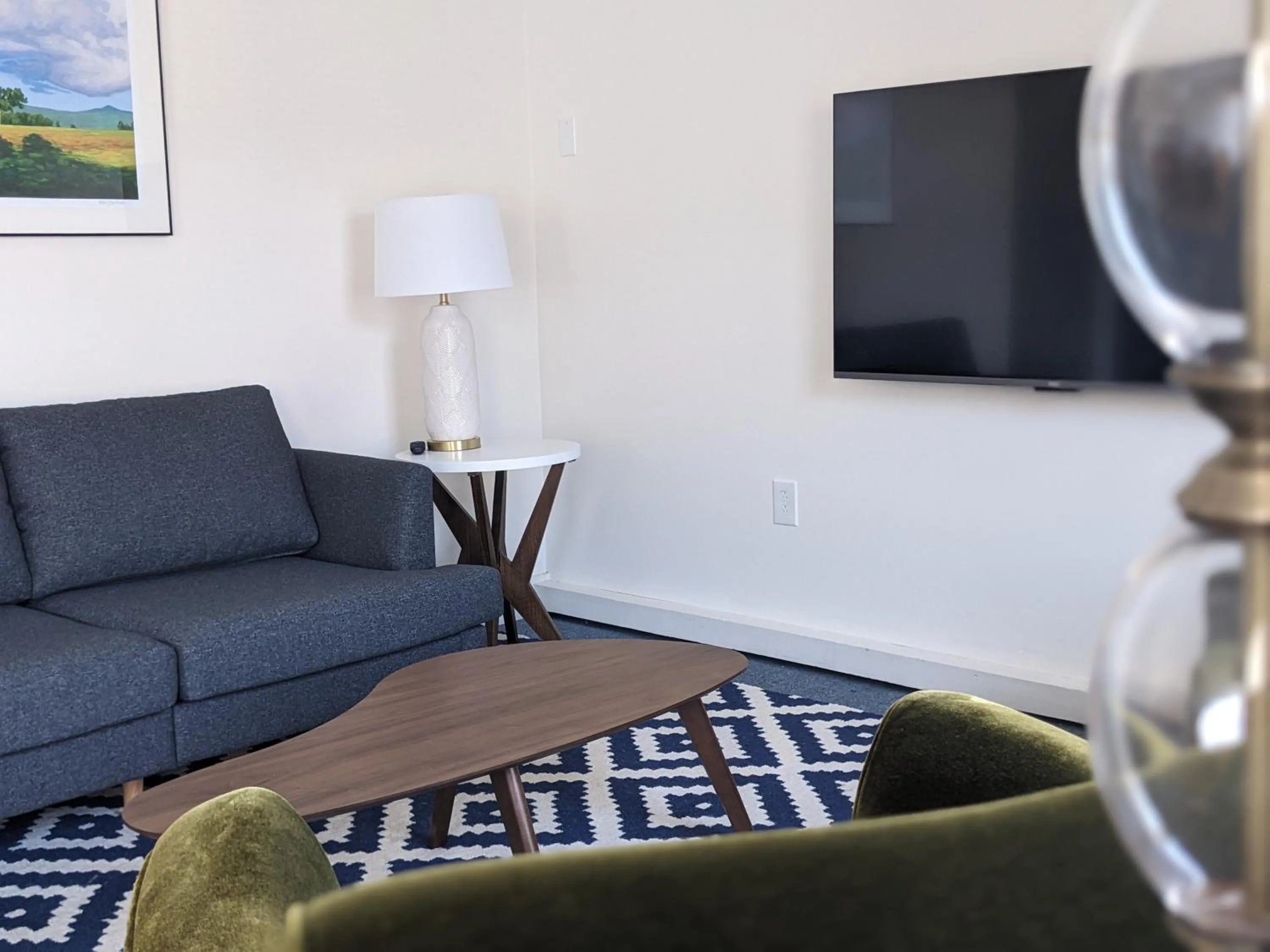 TV and multimedia in Bristol Suites