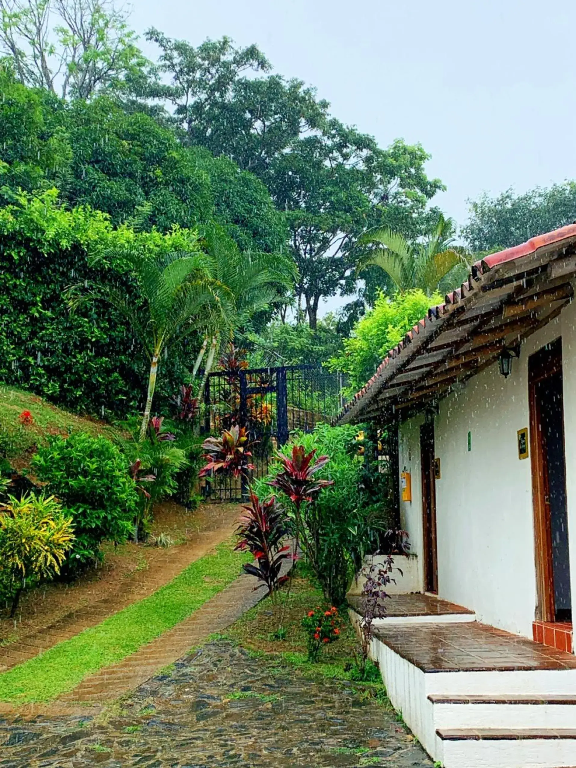 Property building in Sweet Harmony Hotel Boutique by Xarm Hotels Property building in Sweet Harmony Hotel Boutique by Xarm Hotels