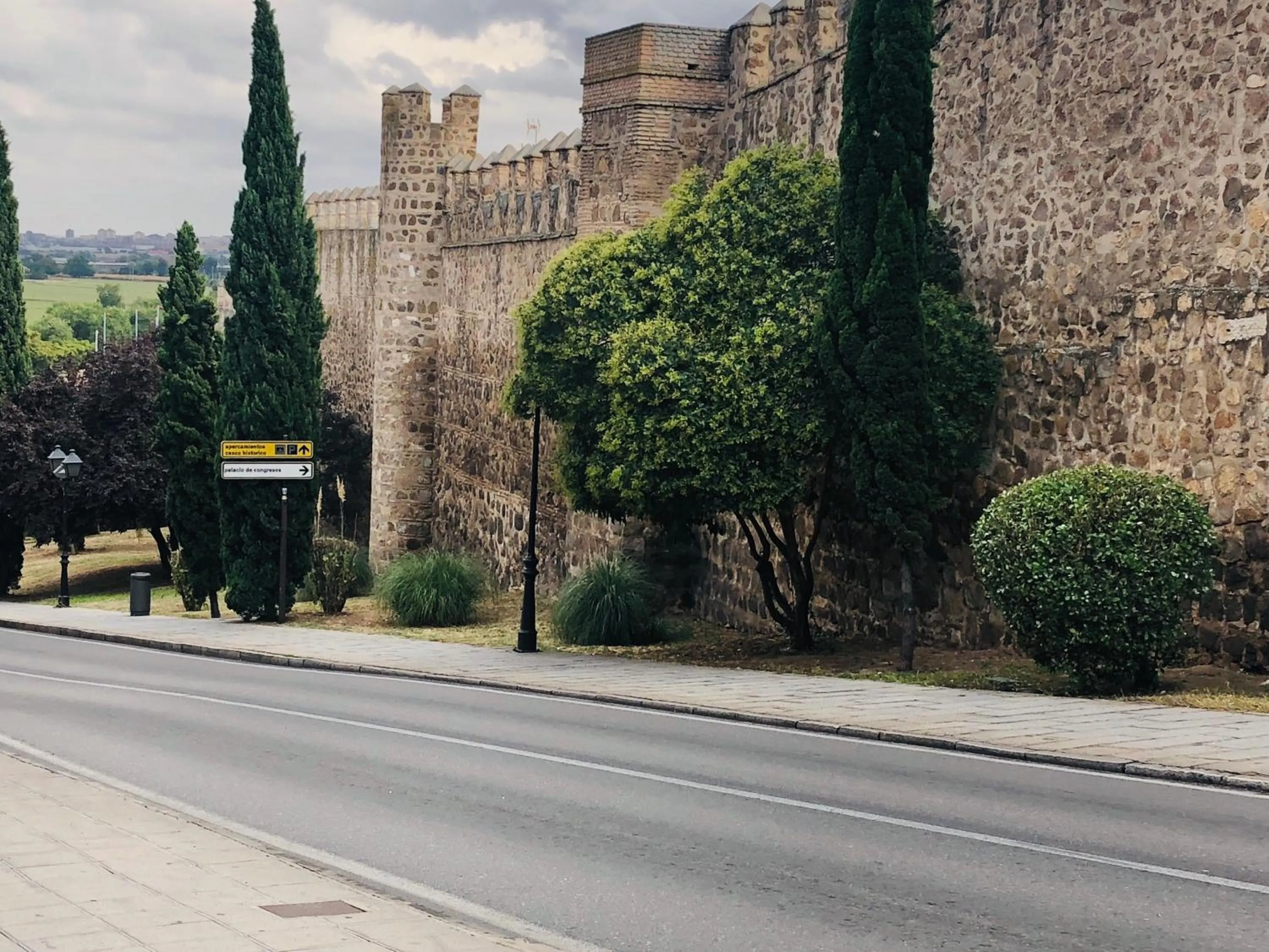 Nearby landmark in Alda Suite de los Reyes