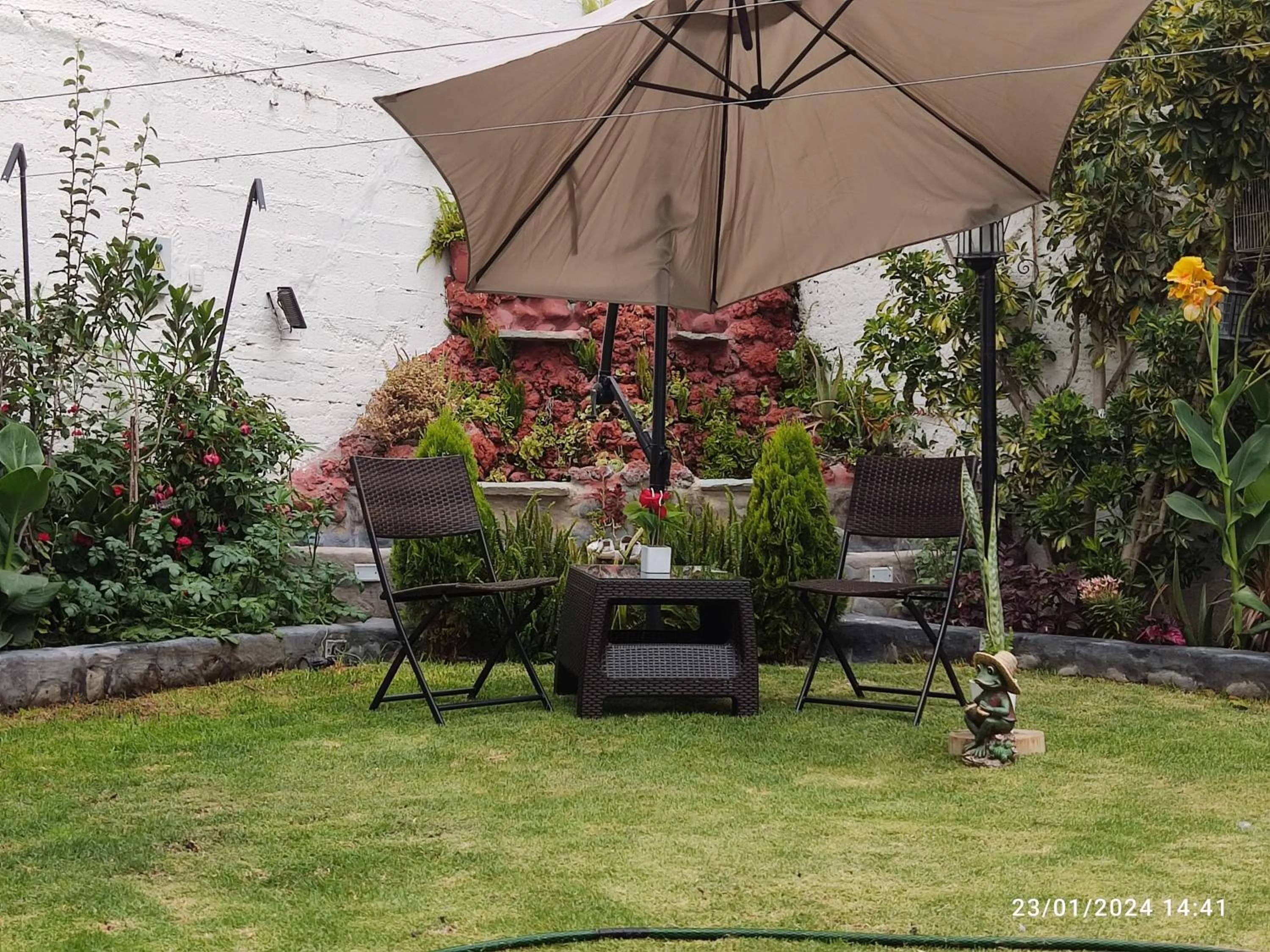 Restaurant/places to eat in Casa Baraquel