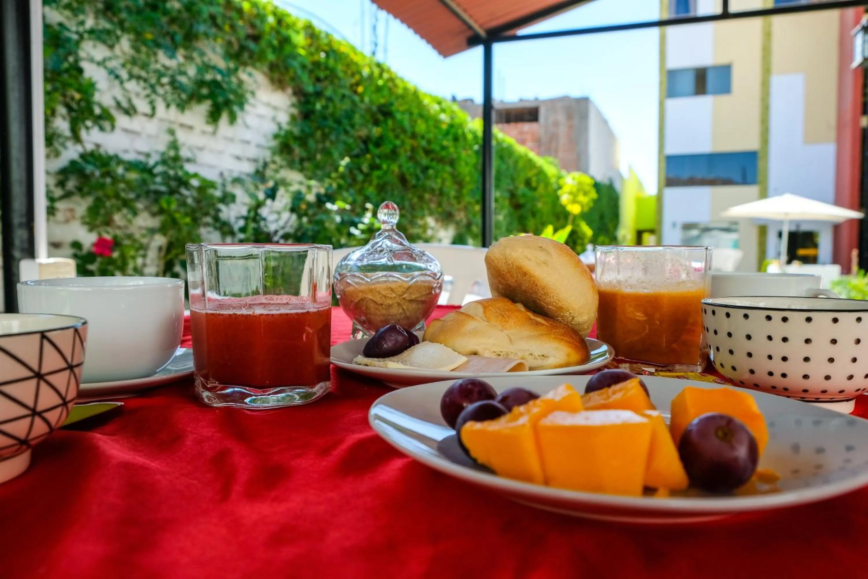 Buffet breakfast in Casa Baraquel