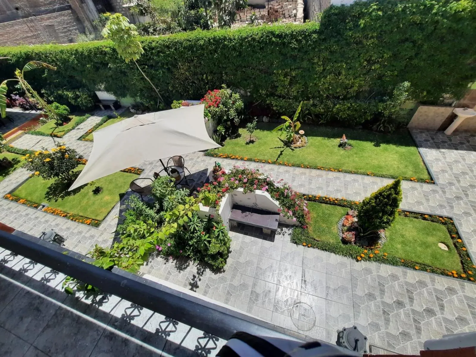 Bird's eye view in Casa Baraquel