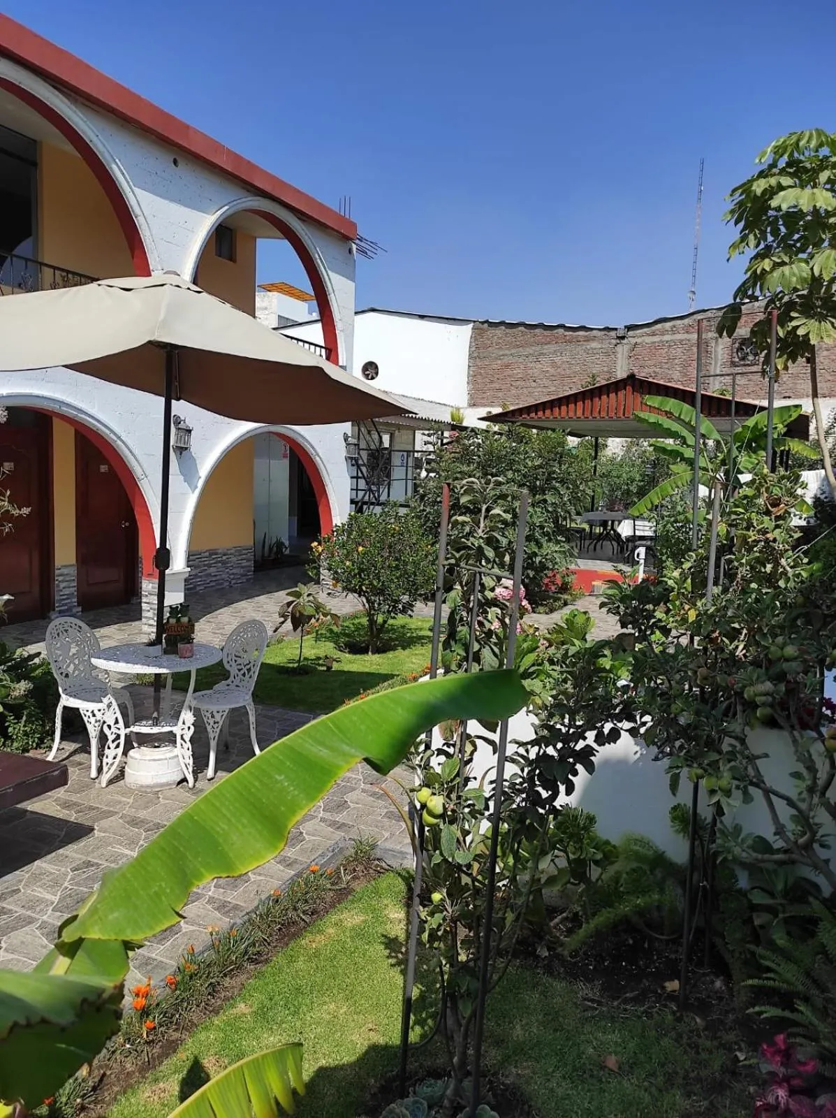 Property building in Casa Baraquel