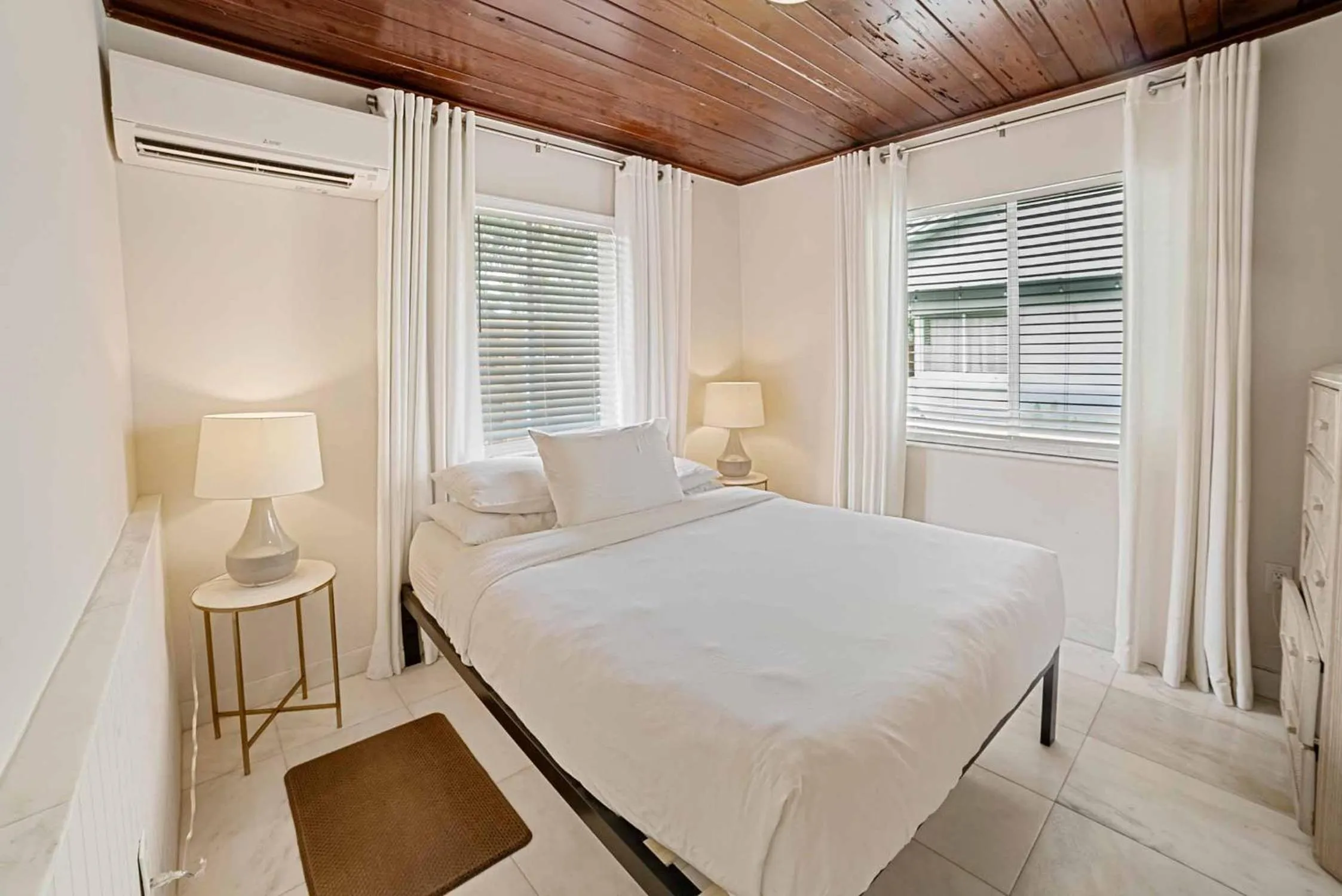 Bed in Casey Key Resort - Gulf Shores