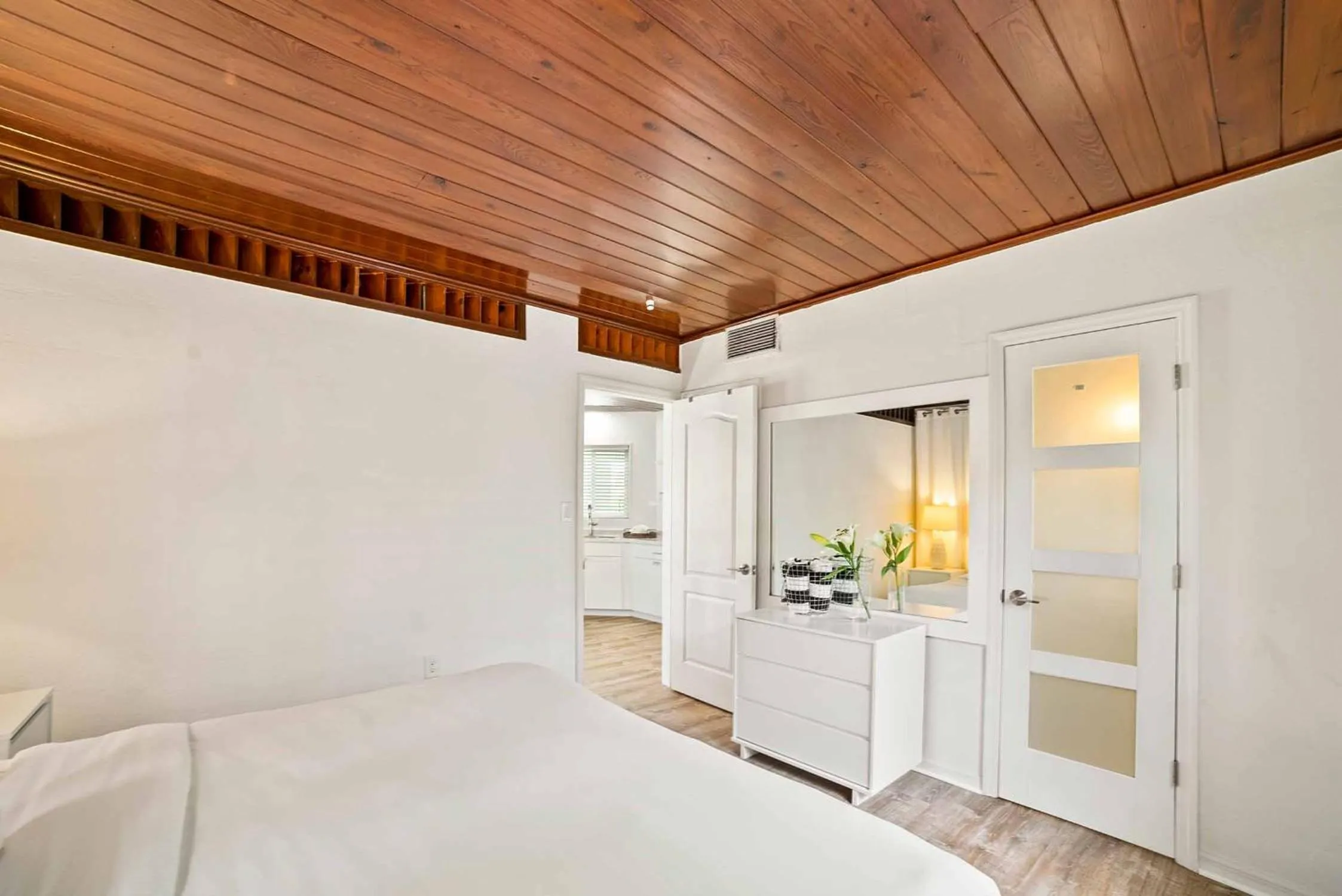 Bed in Casey Key Resort - Gulf Shores