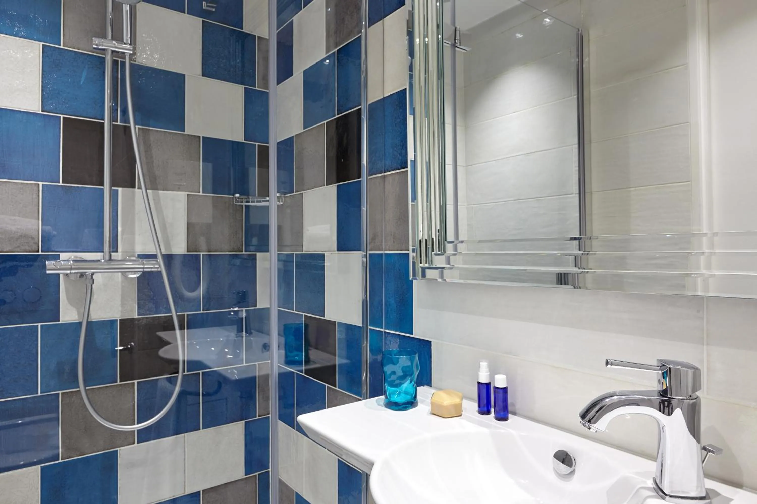 Bathroom in Hotel Miramar