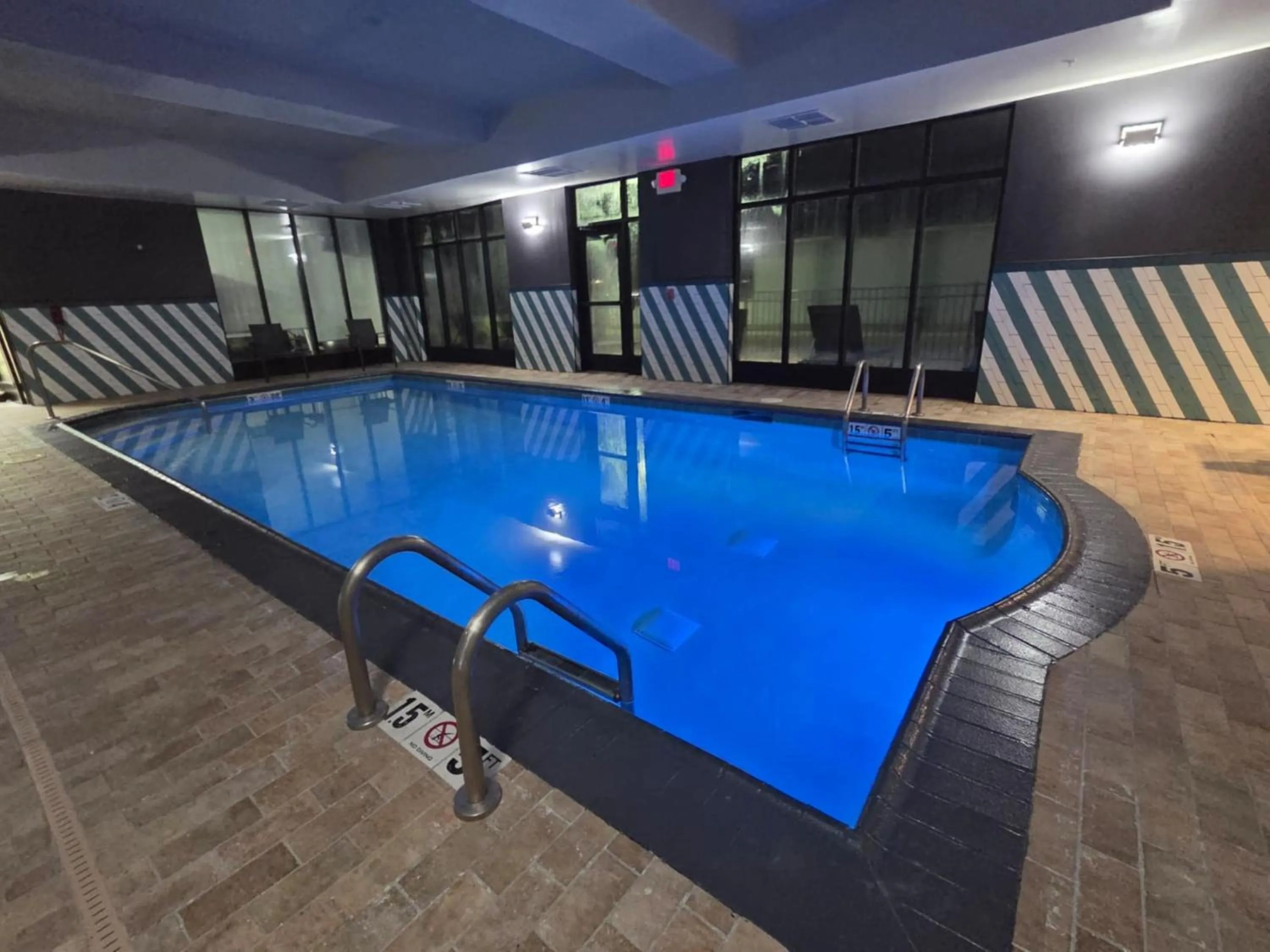 Swimming pool in Holiday Inn Saint Louis-Fairview Heights by IHG