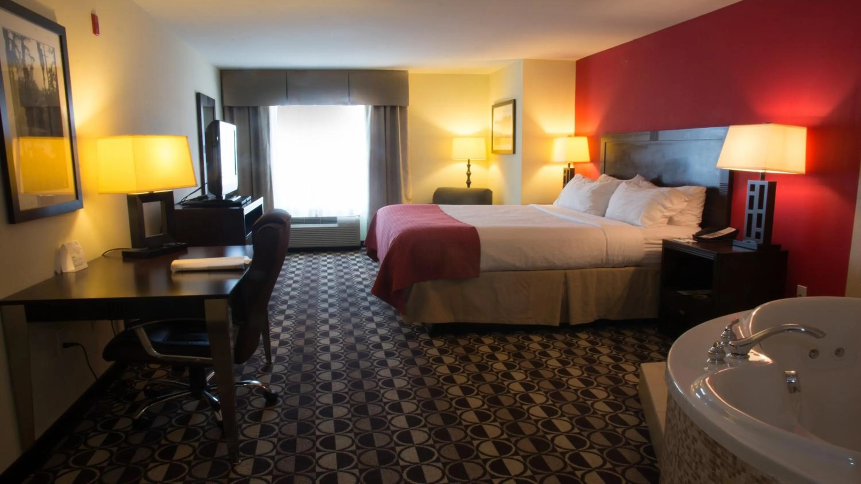 Bedroom, Bed in Holiday Inn Saint Louis-Fairview Heights by IHG