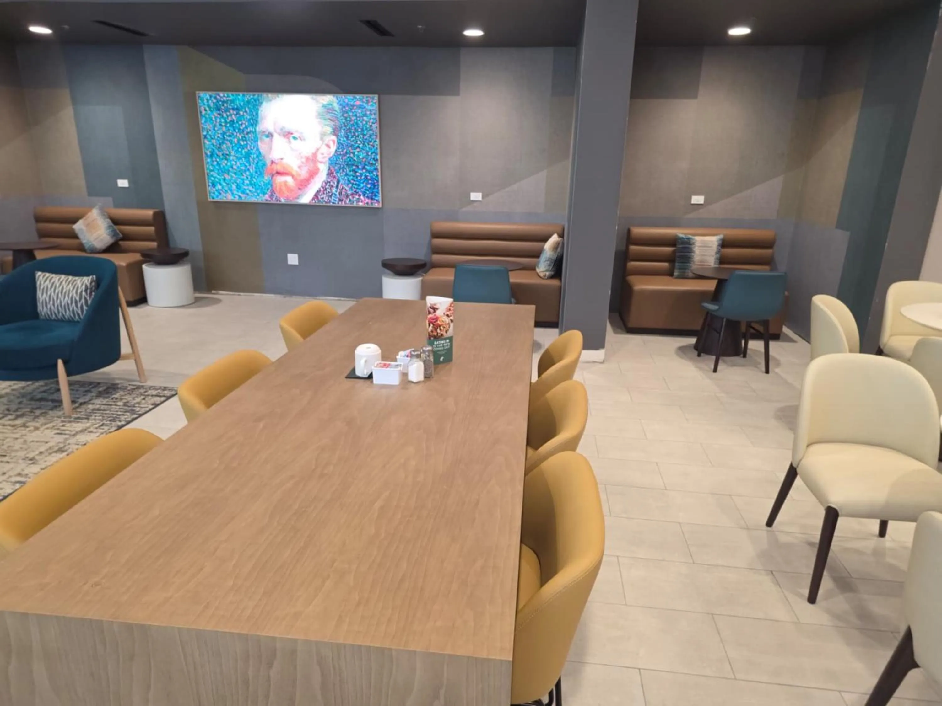 Restaurant/places to eat in Holiday Inn Saint Louis-Fairview Heights by IHG