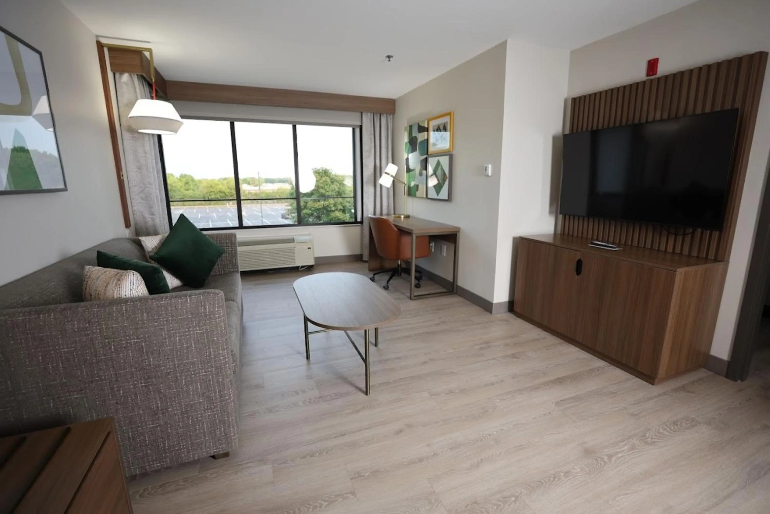 Bedroom in Holiday Inn Saint Louis-Fairview Heights by IHG