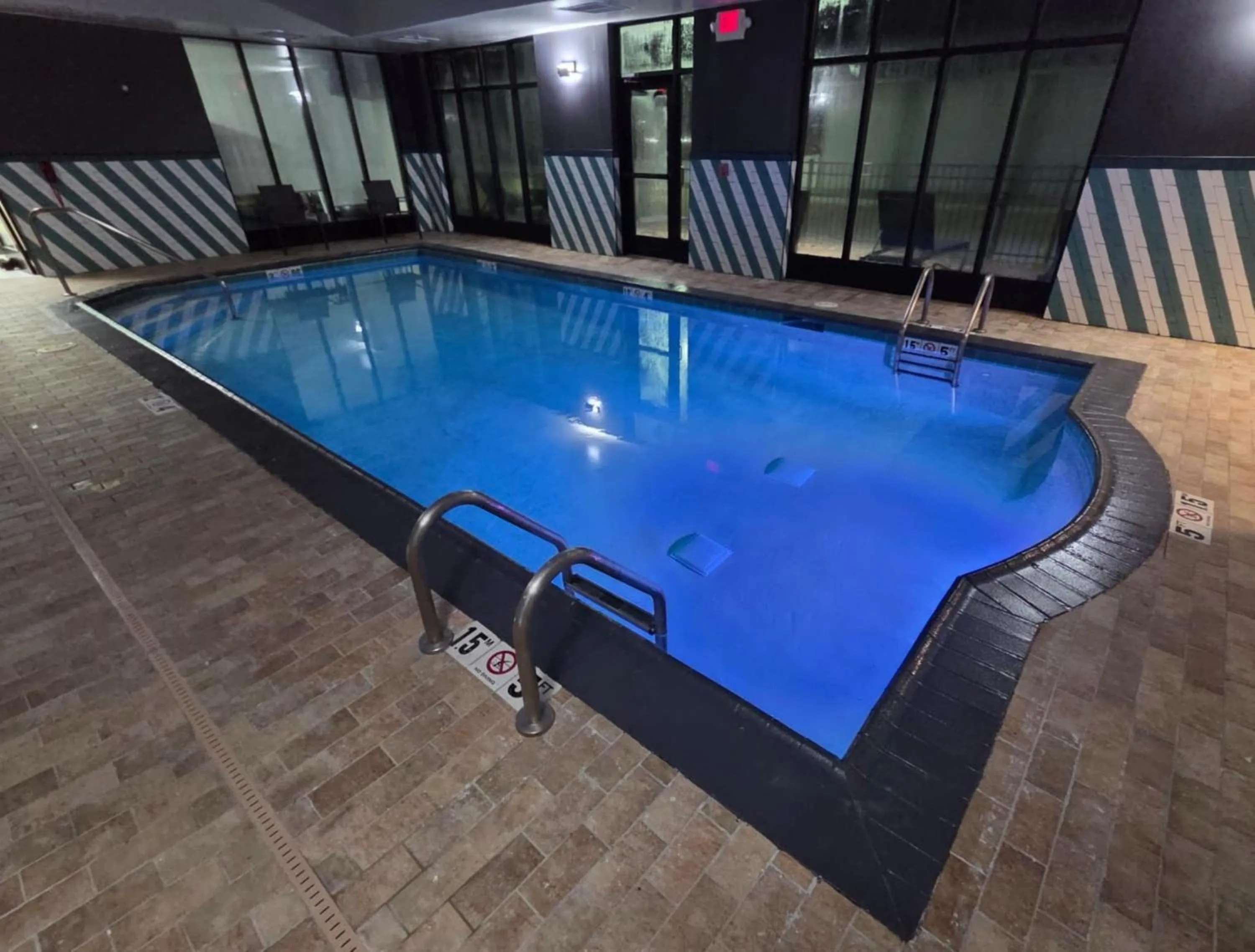 Swimming pool in Holiday Inn Saint Louis-Fairview Heights by IHG