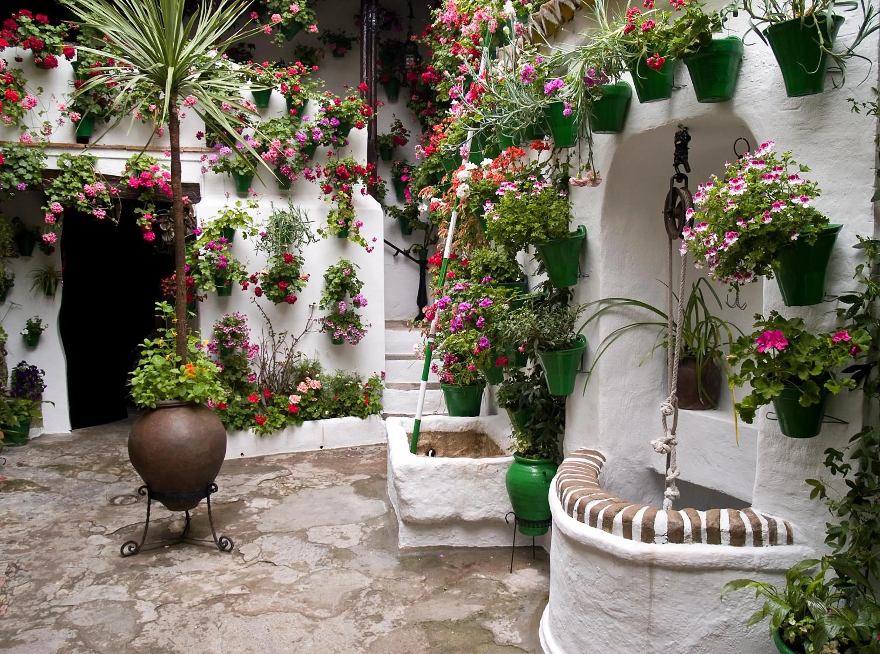 Nearby landmark in Hotel Conde de Cárdenas