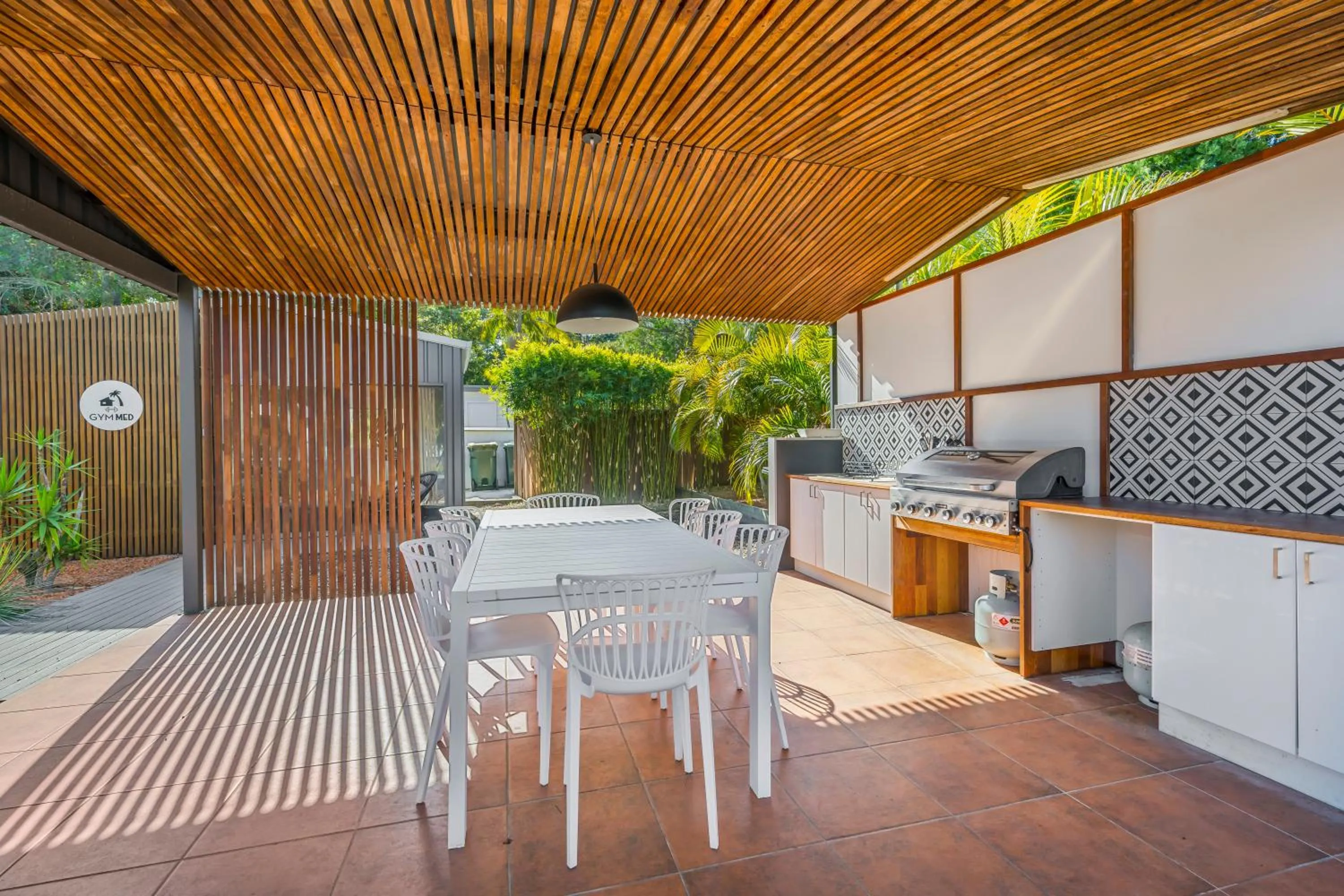 Patio in The Med Crescent Head