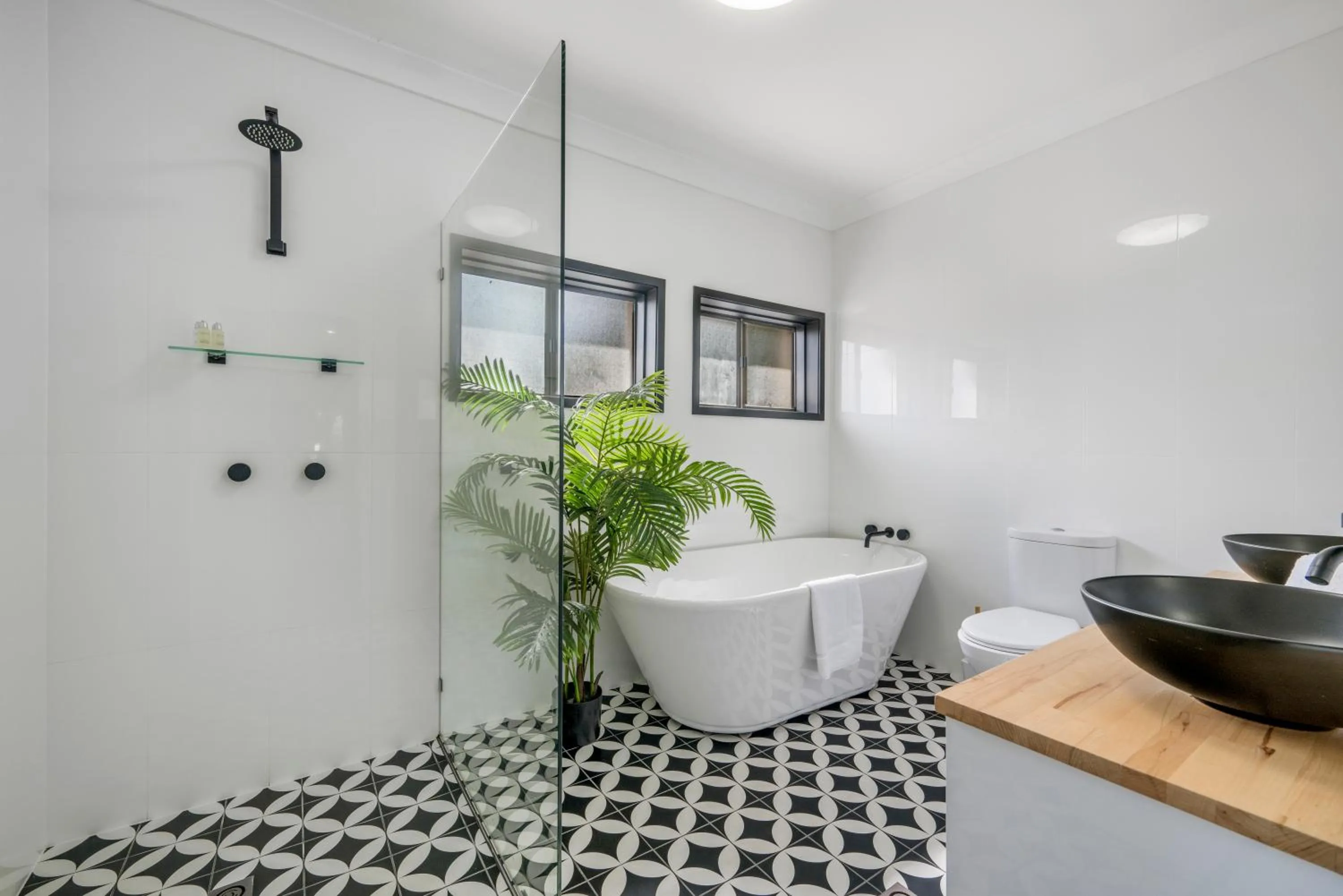 The Med Crescent Head