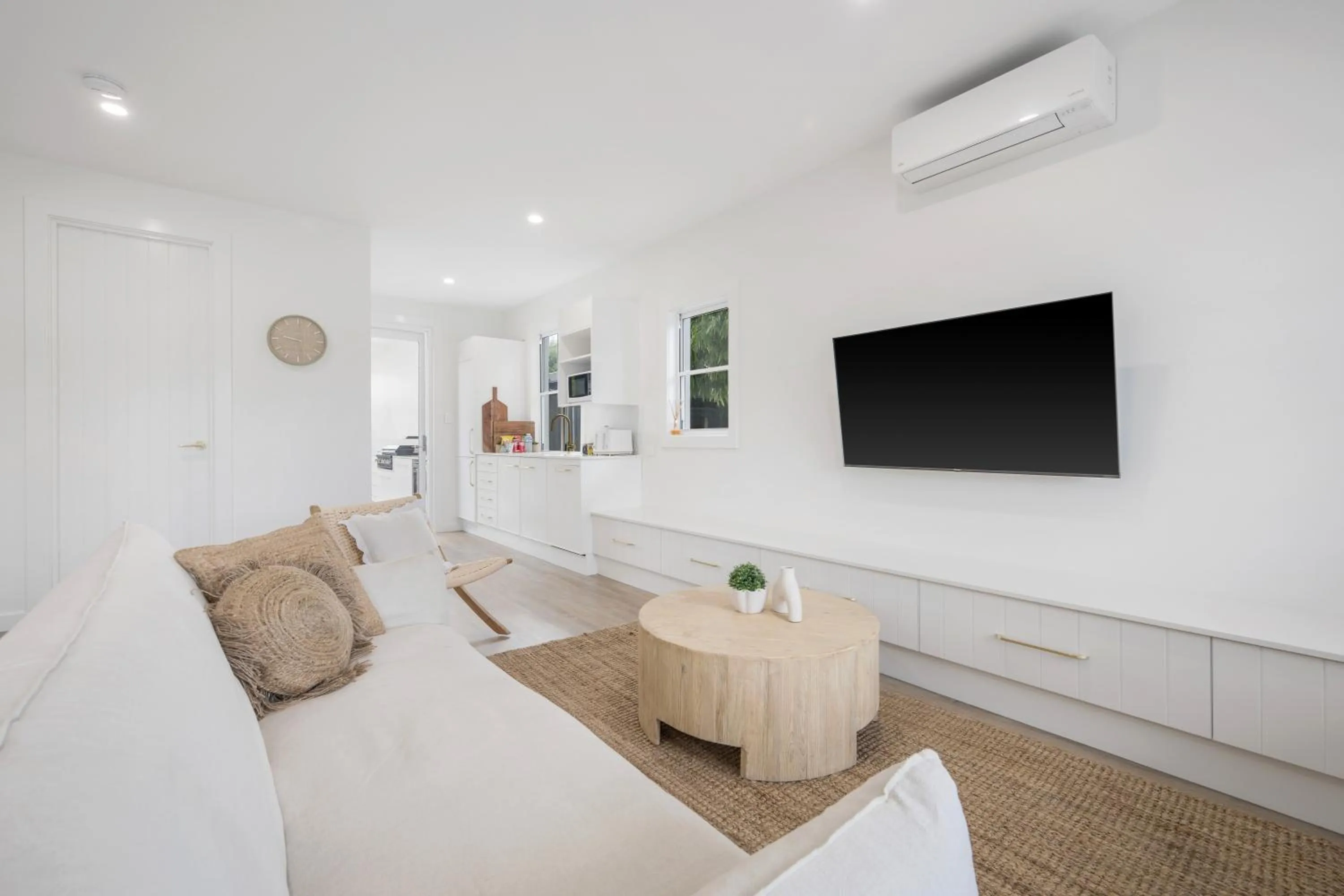 The Med Crescent Head