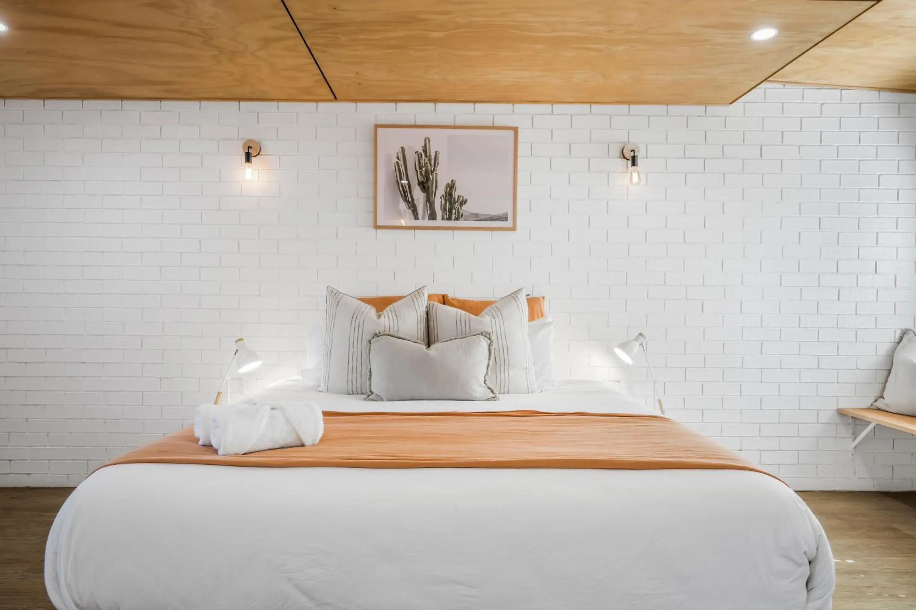 King Suite in The Med Crescent Head King Suite in The Med Crescent Head