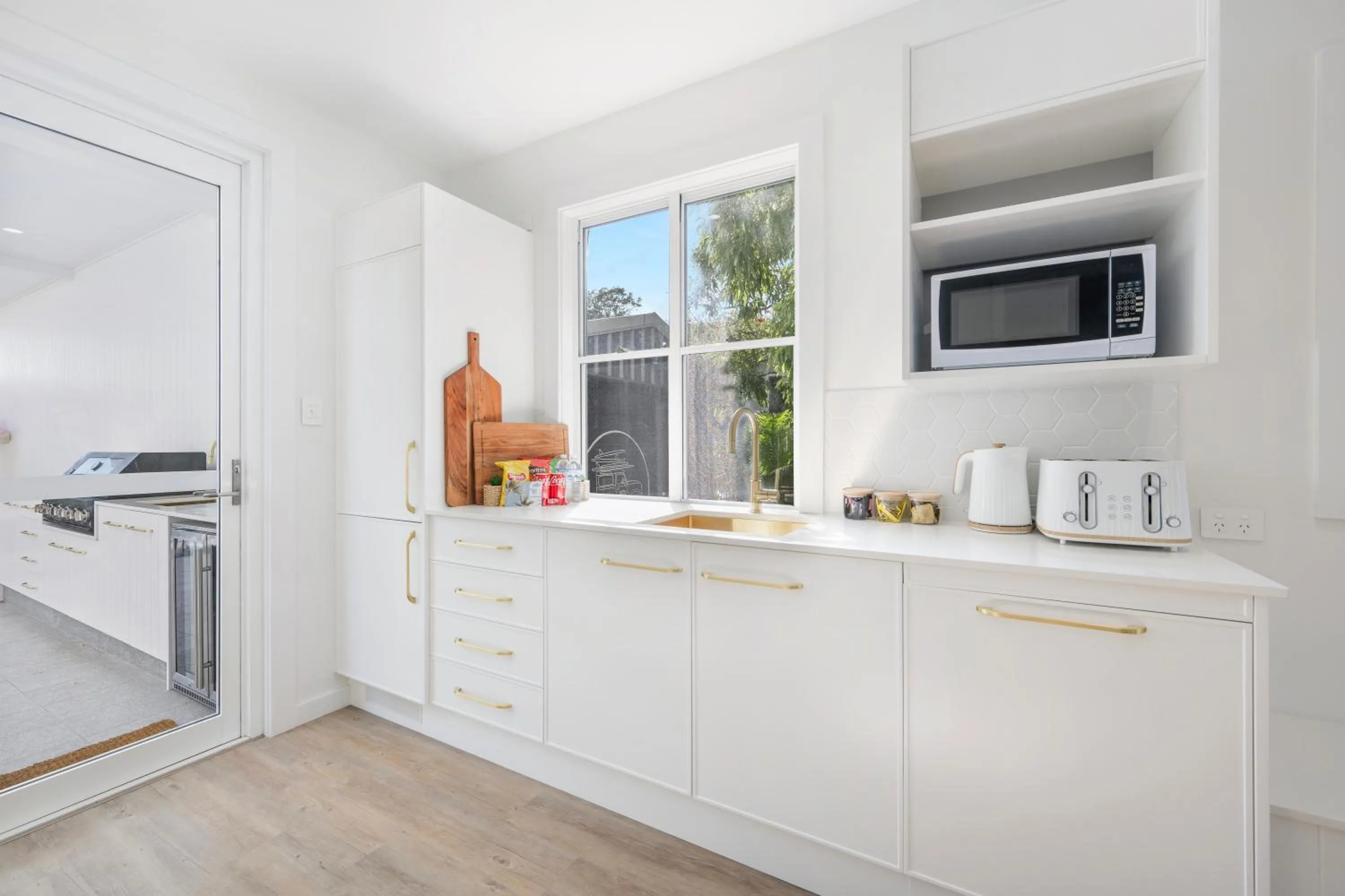 The Med Crescent Head