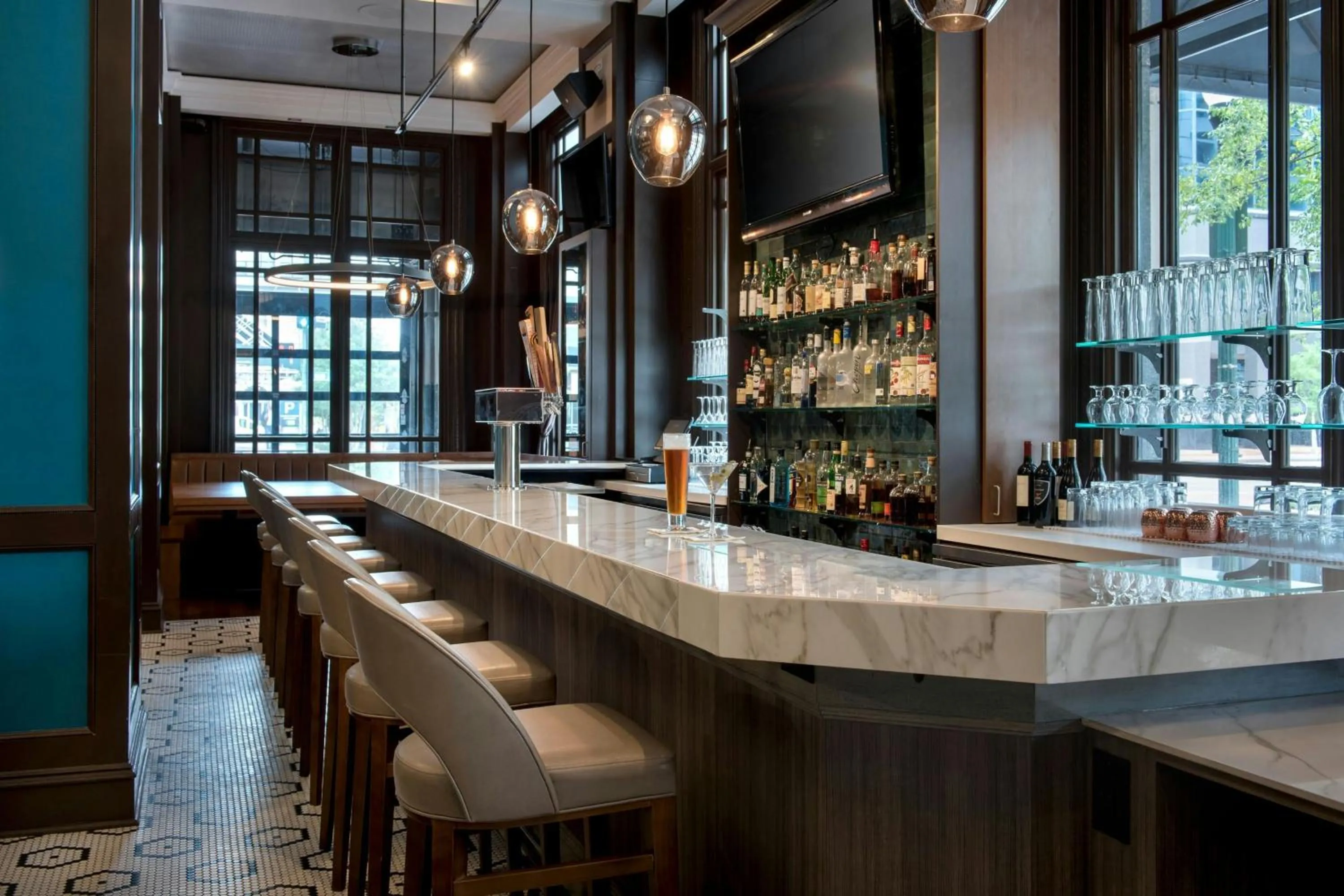 Restaurant/places to eat in Norfolk Waterside Marriott