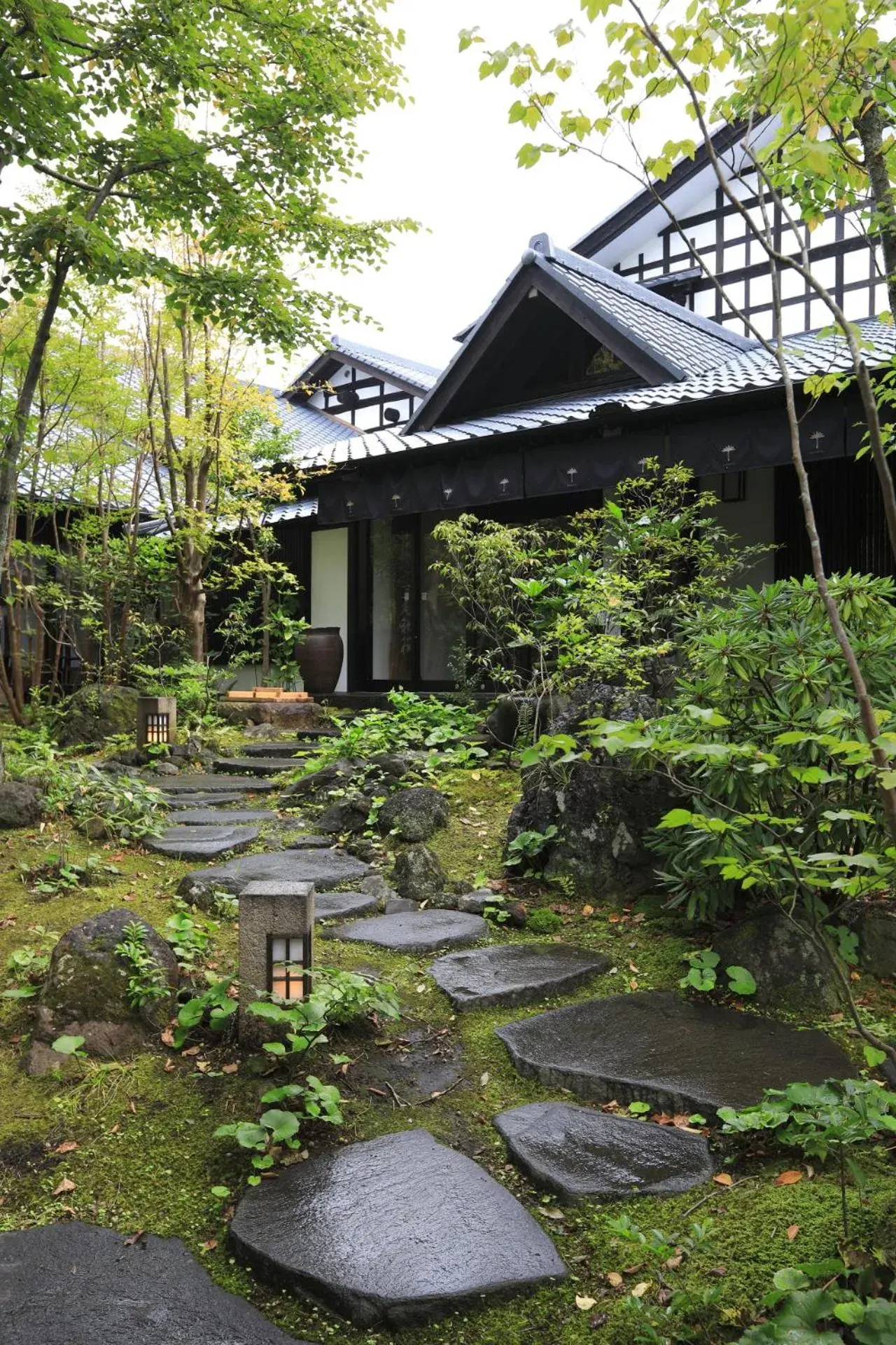 Property building in Yufuin Souan Kosumosu Property building in Yufuin Souan Kosumosu