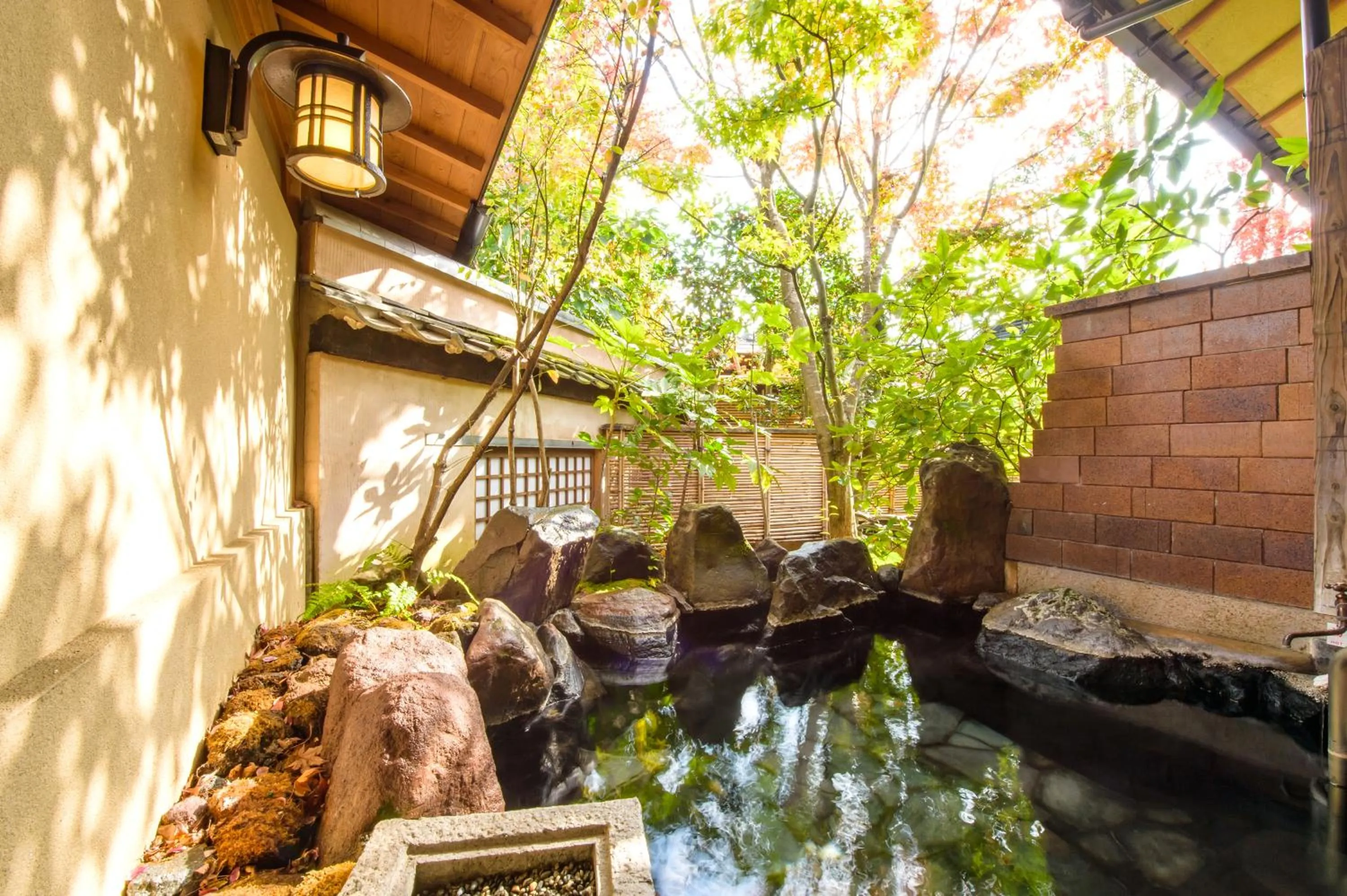 Open Air Bath in Yufuin Souan Kosumosu