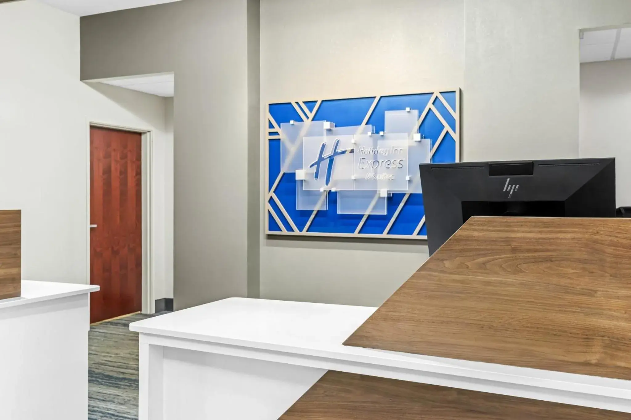 Property building in Holiday Inn Express Florence Northeast by IHG Property building in Holiday Inn Express Florence Northeast by IHG