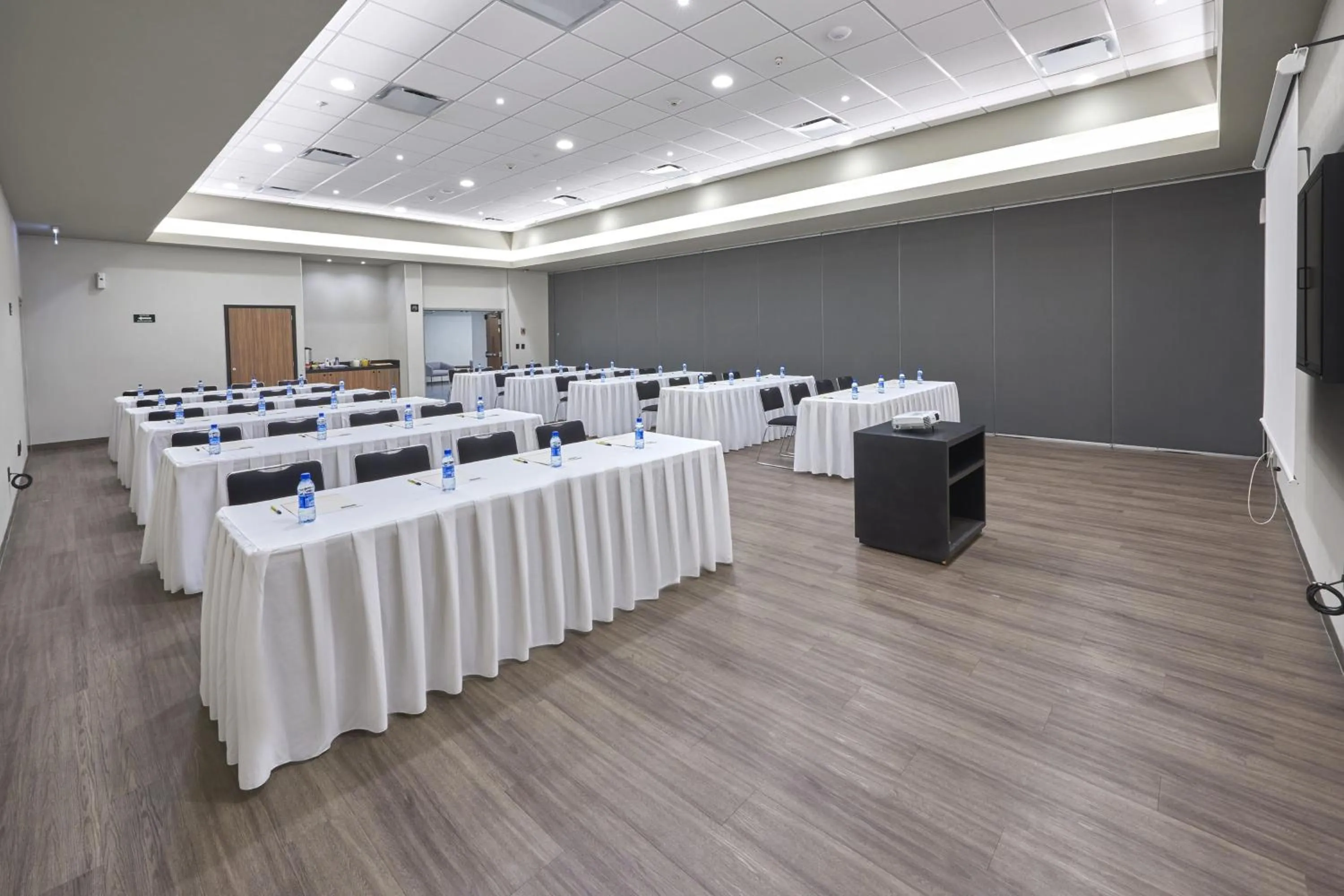 Meeting/conference room in City Express by Marriott Reynosa Aeropuerto