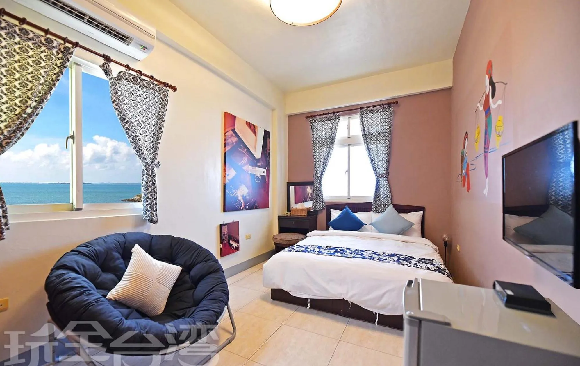 TV and multimedia, Bed in Yan Hai De Dai B&B