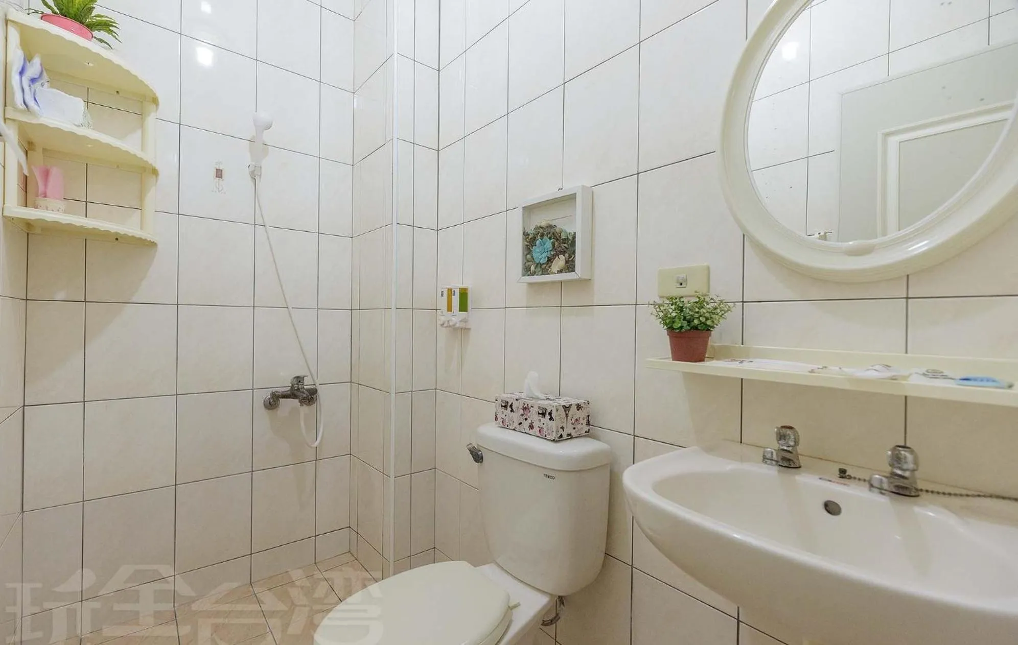 Shower in Yan Hai De Dai B&B