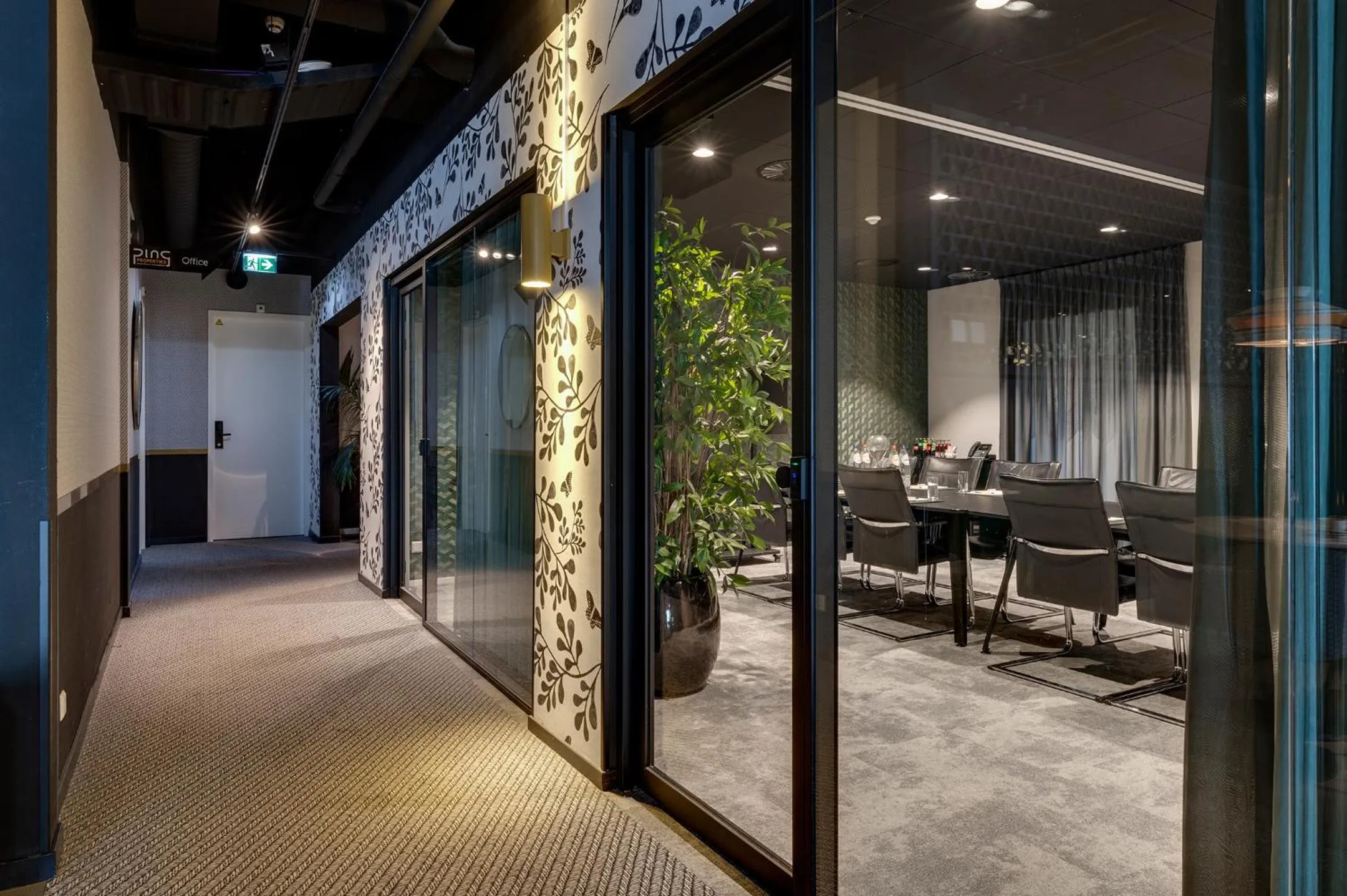 Business facilities in ibis Styles Amsterdam Airport