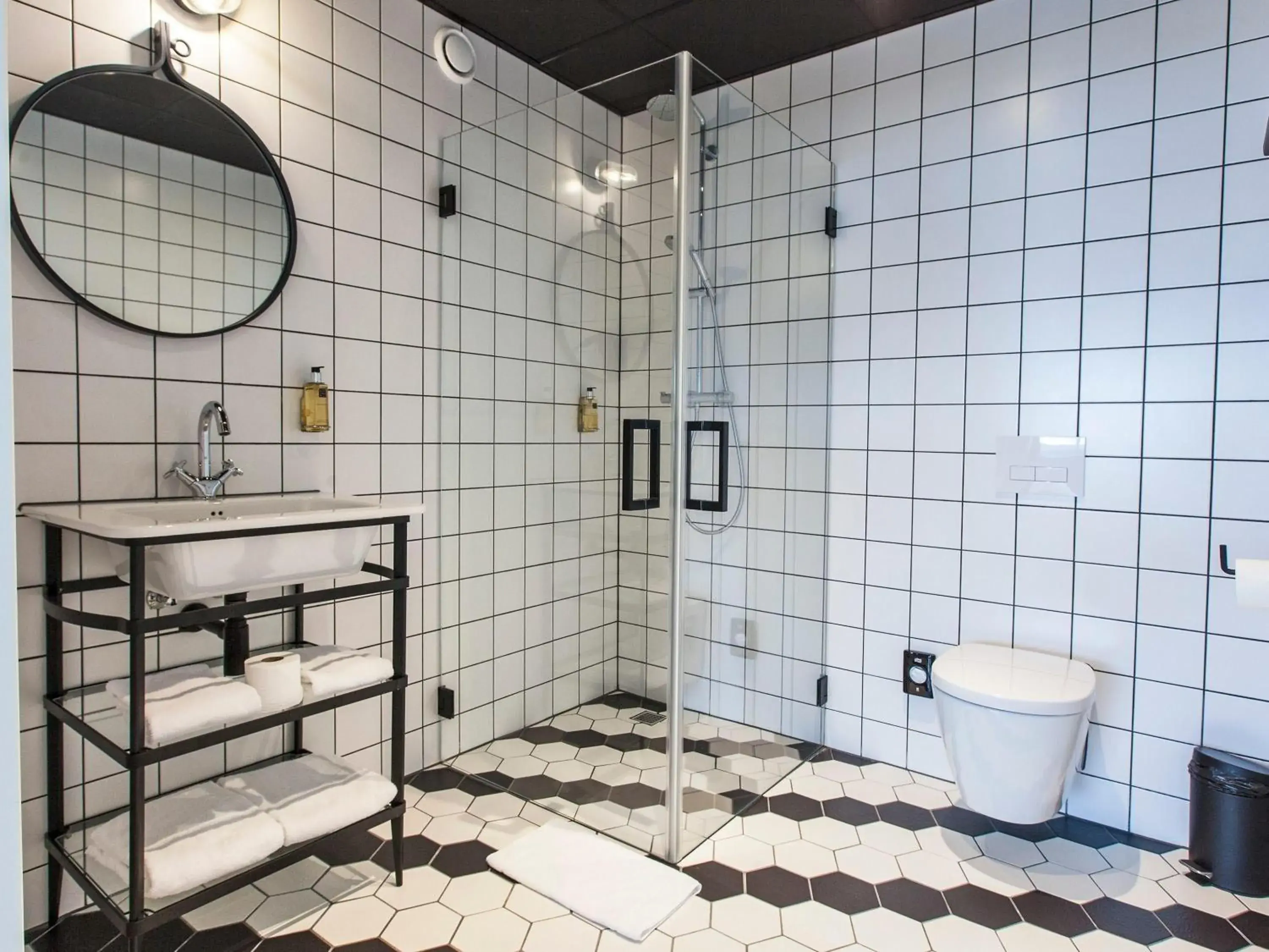 Family Room in ibis Styles Amsterdam Airport Family Room in ibis Styles Amsterdam Airport