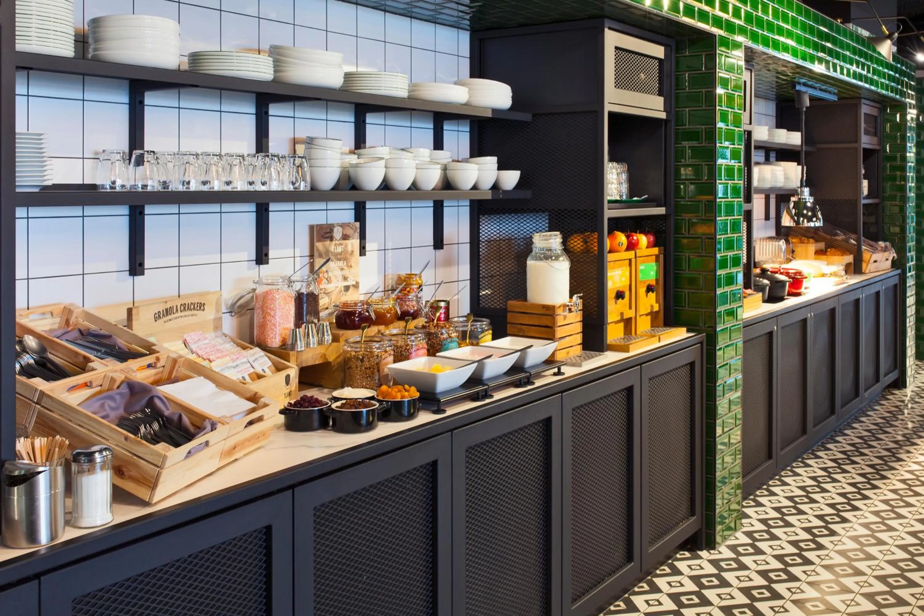 Food and drinks in ibis Styles Amsterdam Airport