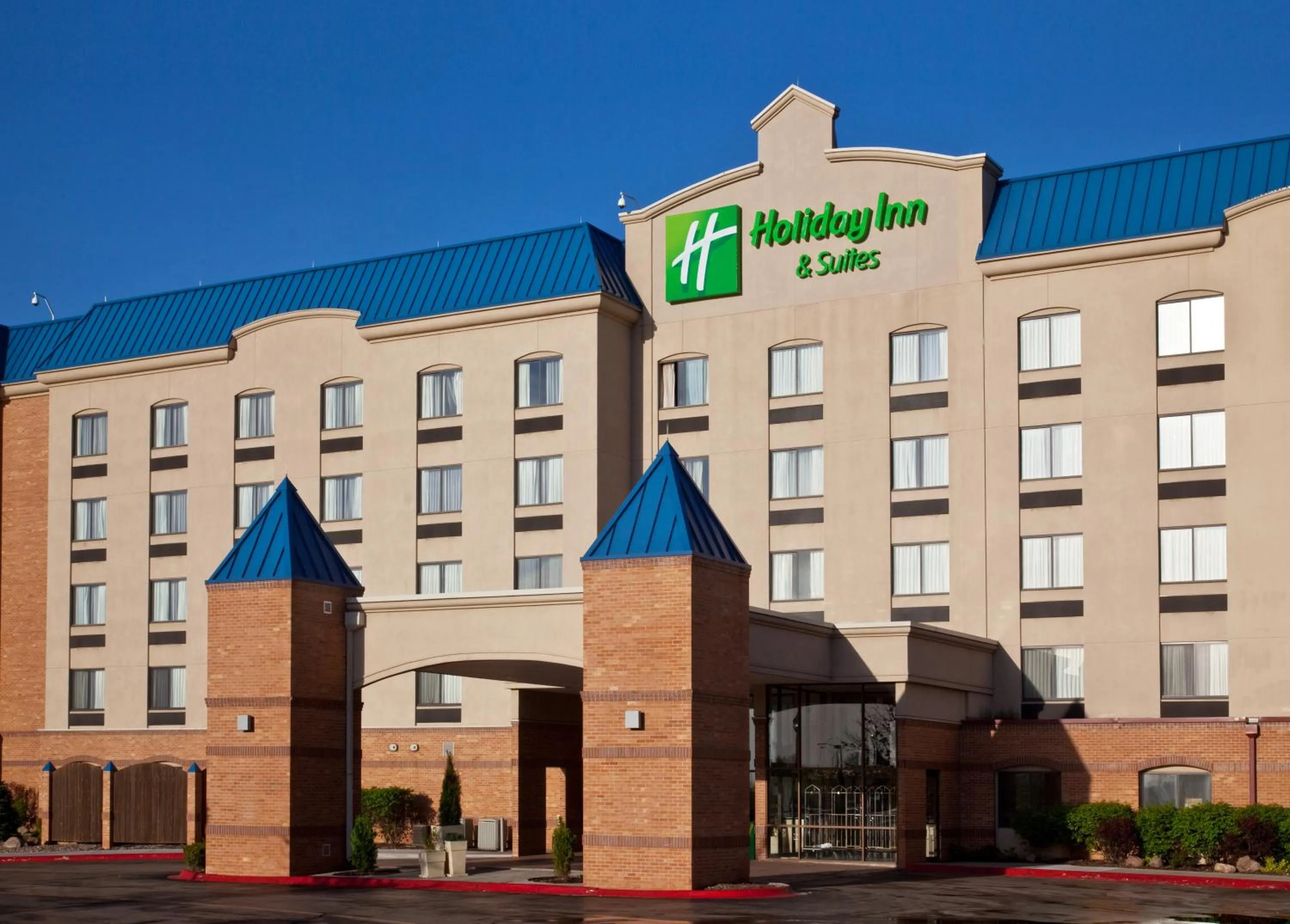 Property building in Holiday Inn Hotel & Suites Council Bluffs by IHG