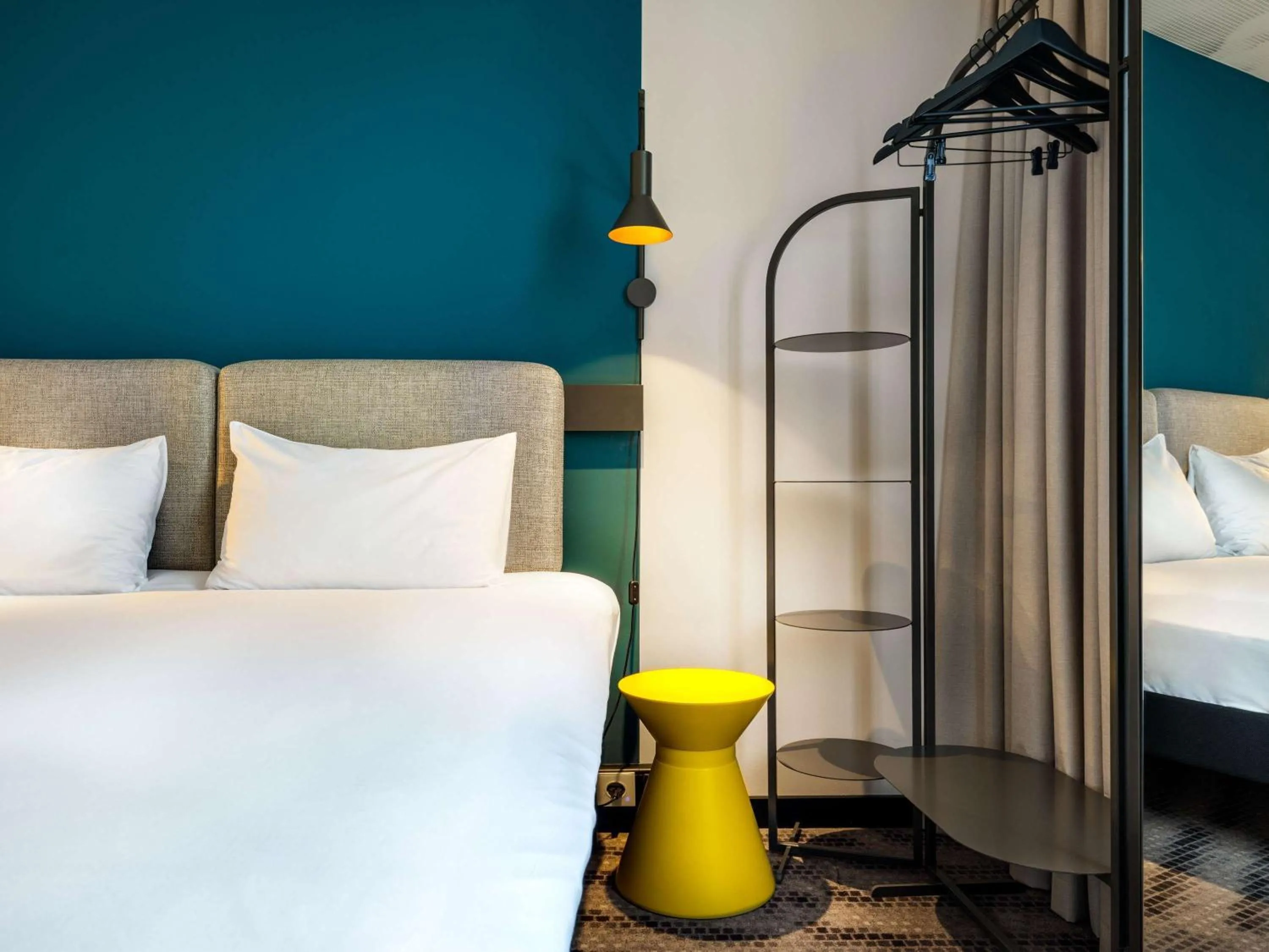 Family Standard Room with 1 Double Bed and 1 Single Bed  in Hotel Ibis Krakow Centrum