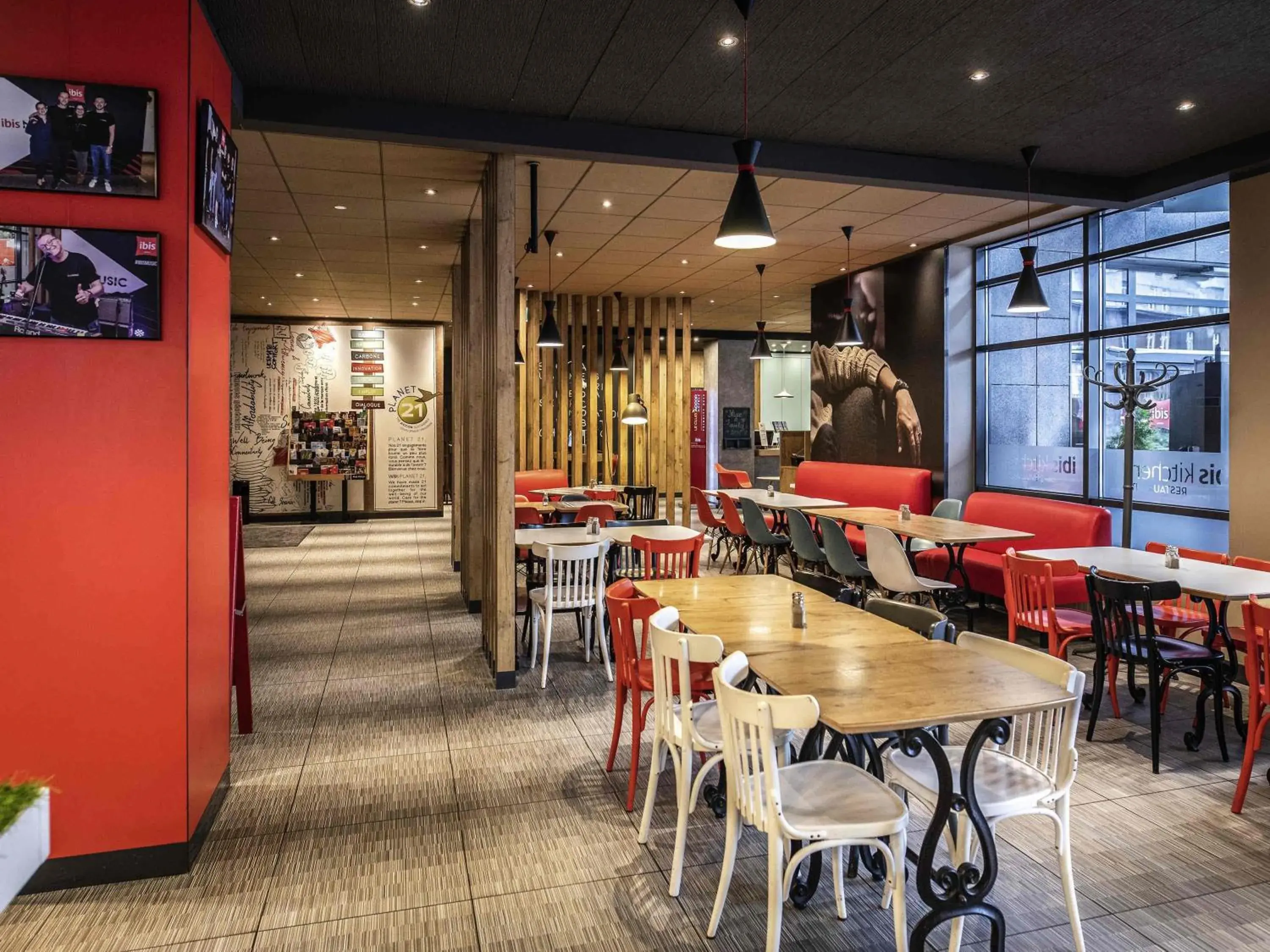 Restaurant/places to eat in Hotel Ibis Krakow Centrum Restaurant/places to eat in Hotel Ibis Krakow Centrum