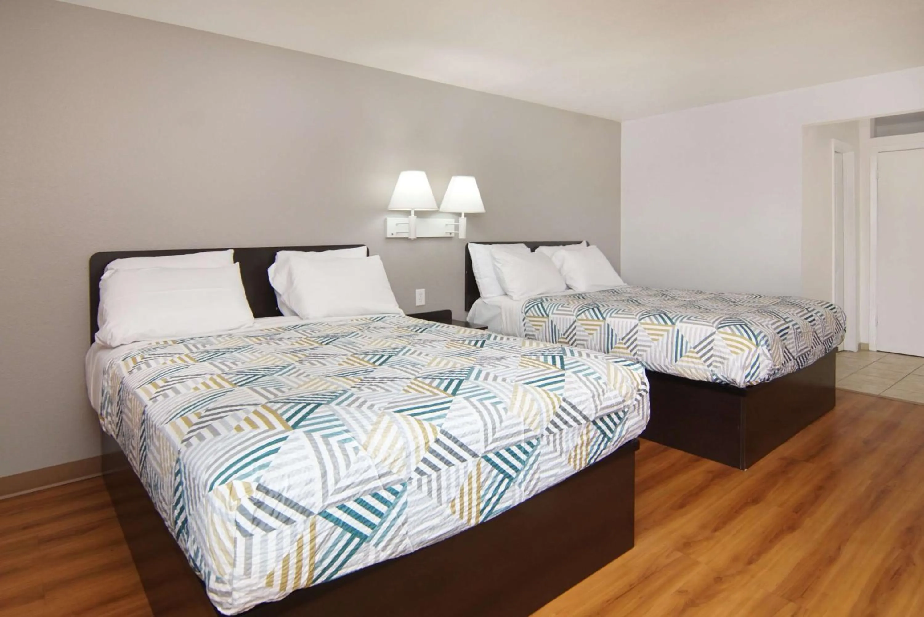 Bedroom, Bed in Motel 6-Lancaster, TX - DeSoto - Lancaster