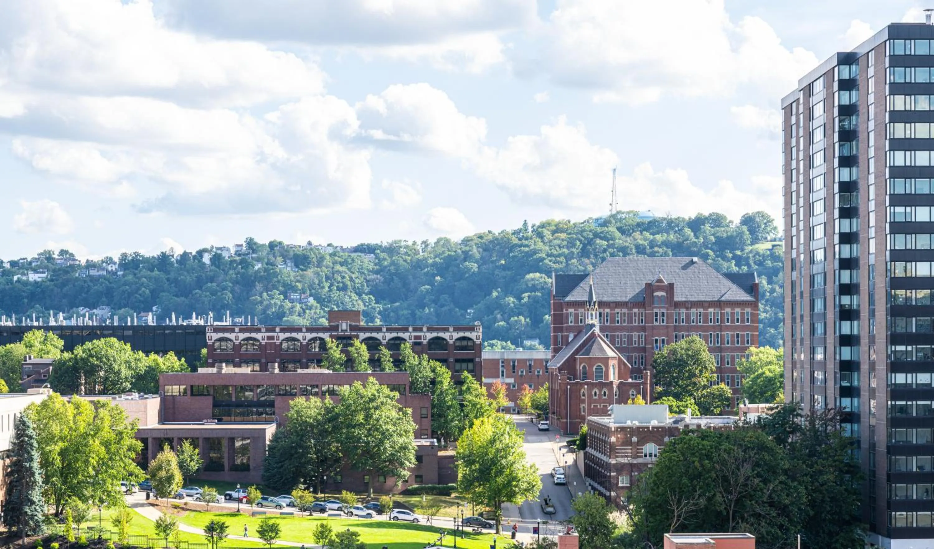 City view in Pittsburgh Marriott City Center
