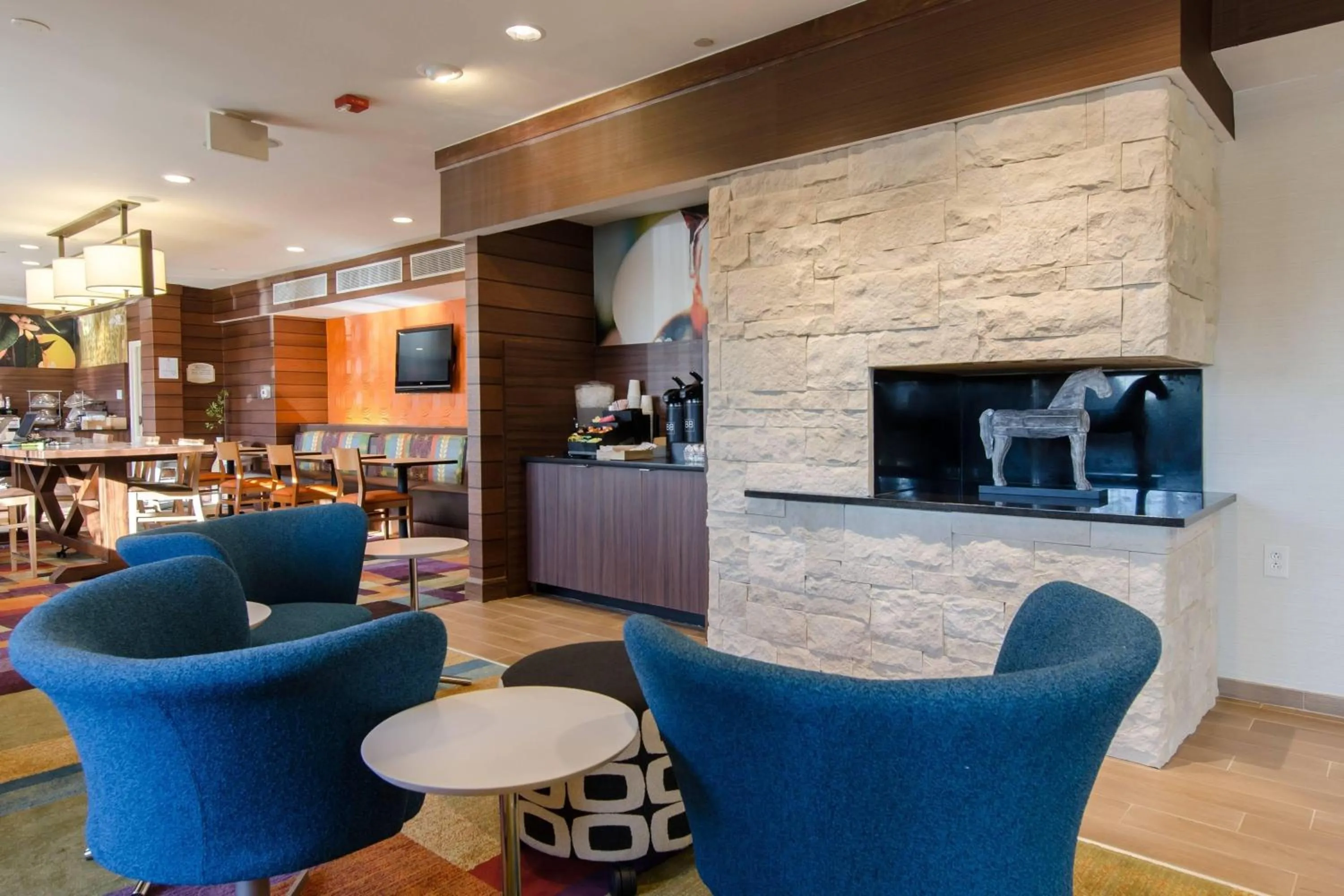 Lobby or reception in Fairfield Inn and Suites by Marriott Potomac Mills Woodbridge