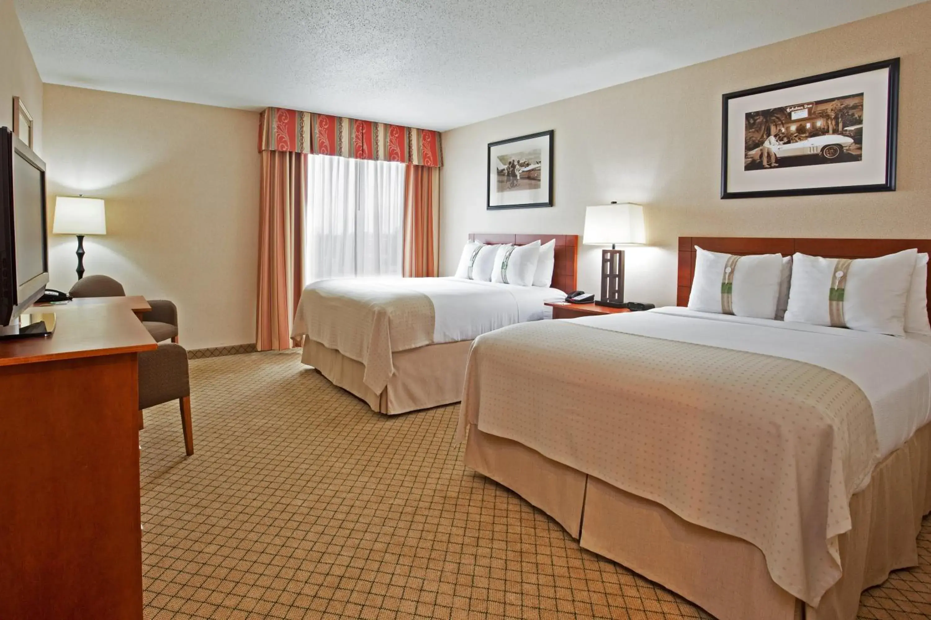 Queen Room with Two Queen Beds - Hearing and Mobility Accessible in Holiday Inn Purdue - Fort Wayne, an IHG Hotel Queen Room with Two Queen Beds - Hearing and Mobility Accessible in Holiday Inn Purdue - Fort Wayne, an IHG Hotel